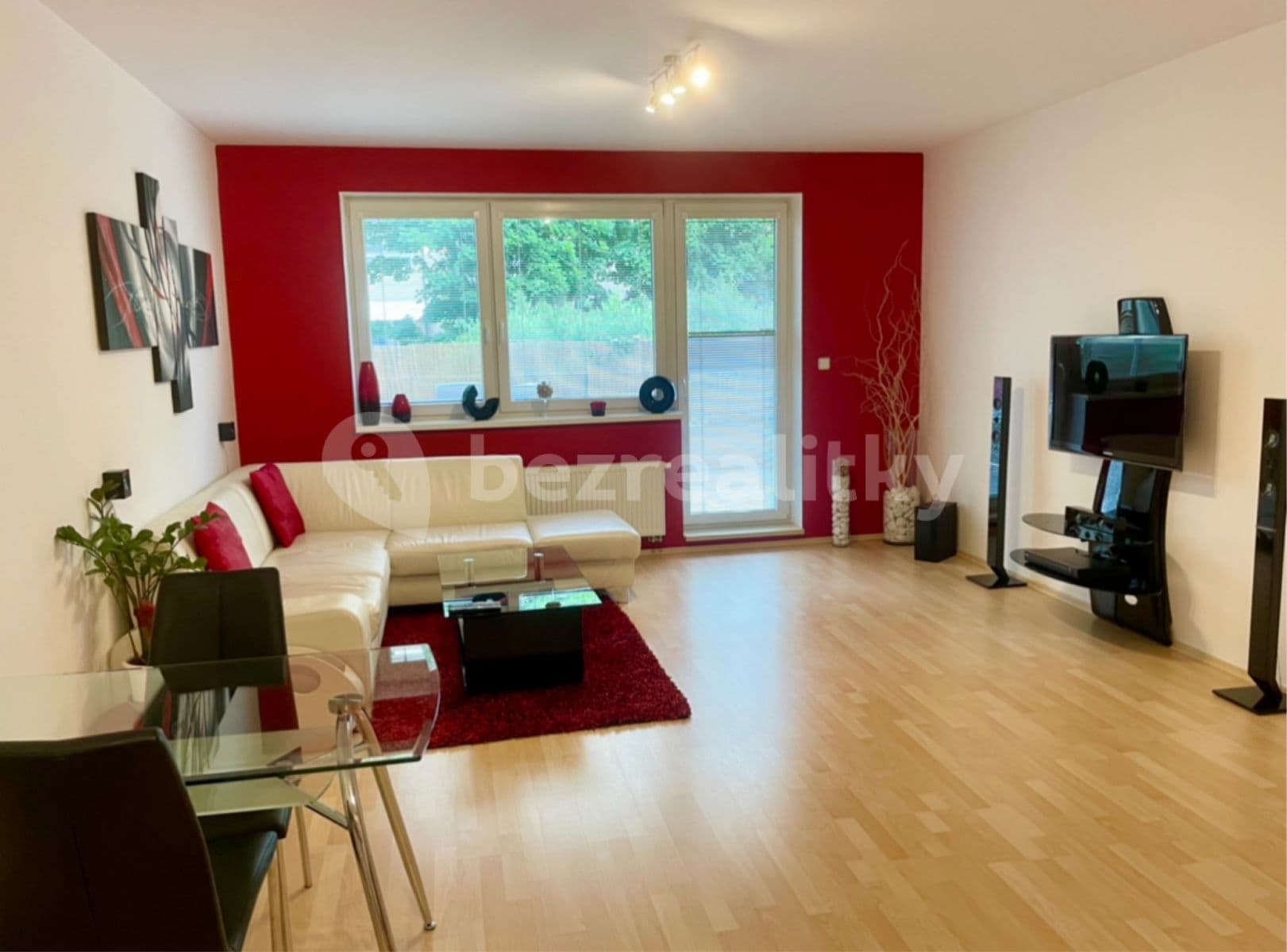 Pronájem bytu 2+kk 66 m², Budapešťská, Praha, Praha Pronájem bytu 2+kk 66 m², Budapešťská, Praha, Praha