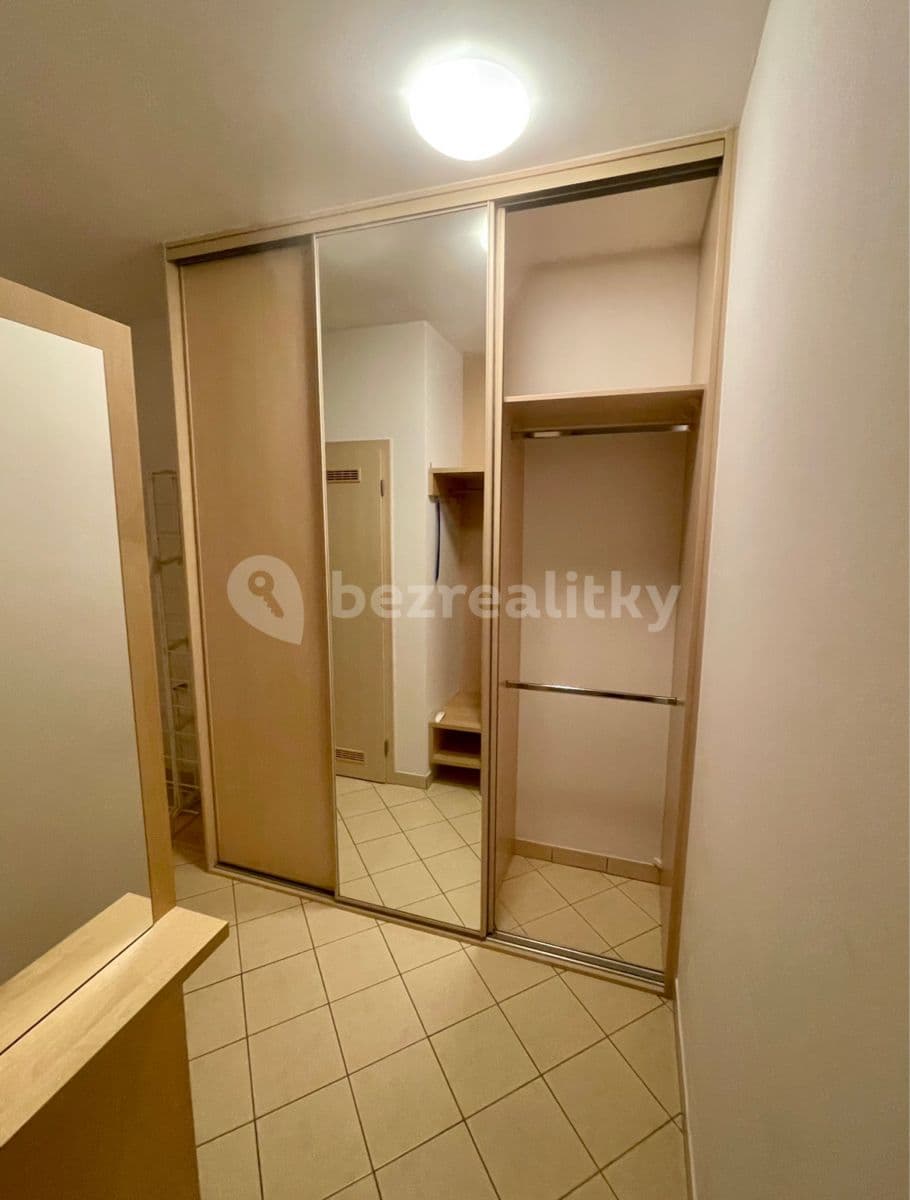 Pronájem bytu 2+kk 66 m², Budapešťská, Praha, Praha Pronájem bytu 2+kk 66 m², Budapešťská, Praha, Praha