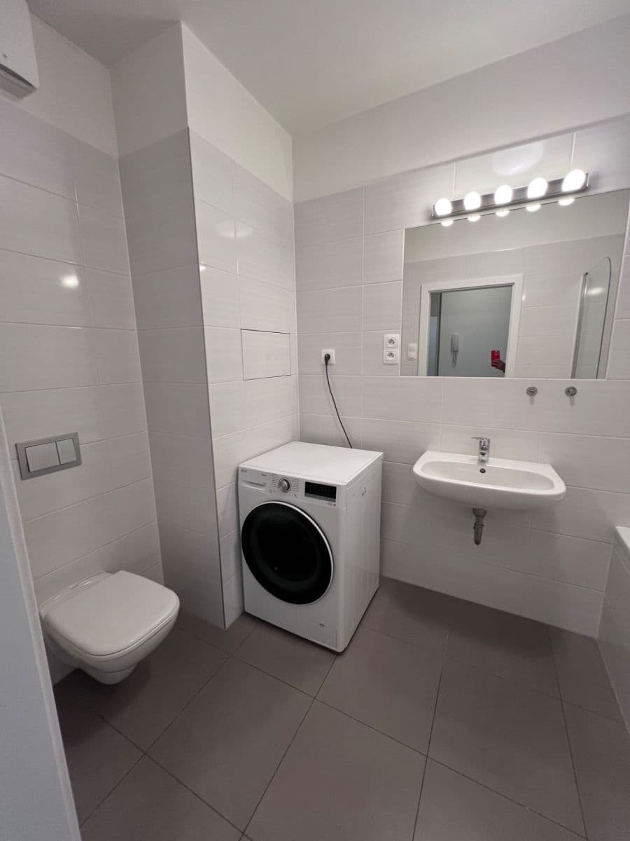 Pronájem bytu 2+kk 53 m², Za Vackovem, Praha, Praha Pronájem bytu 2+kk 53 m², Za Vackovem, Praha, Praha