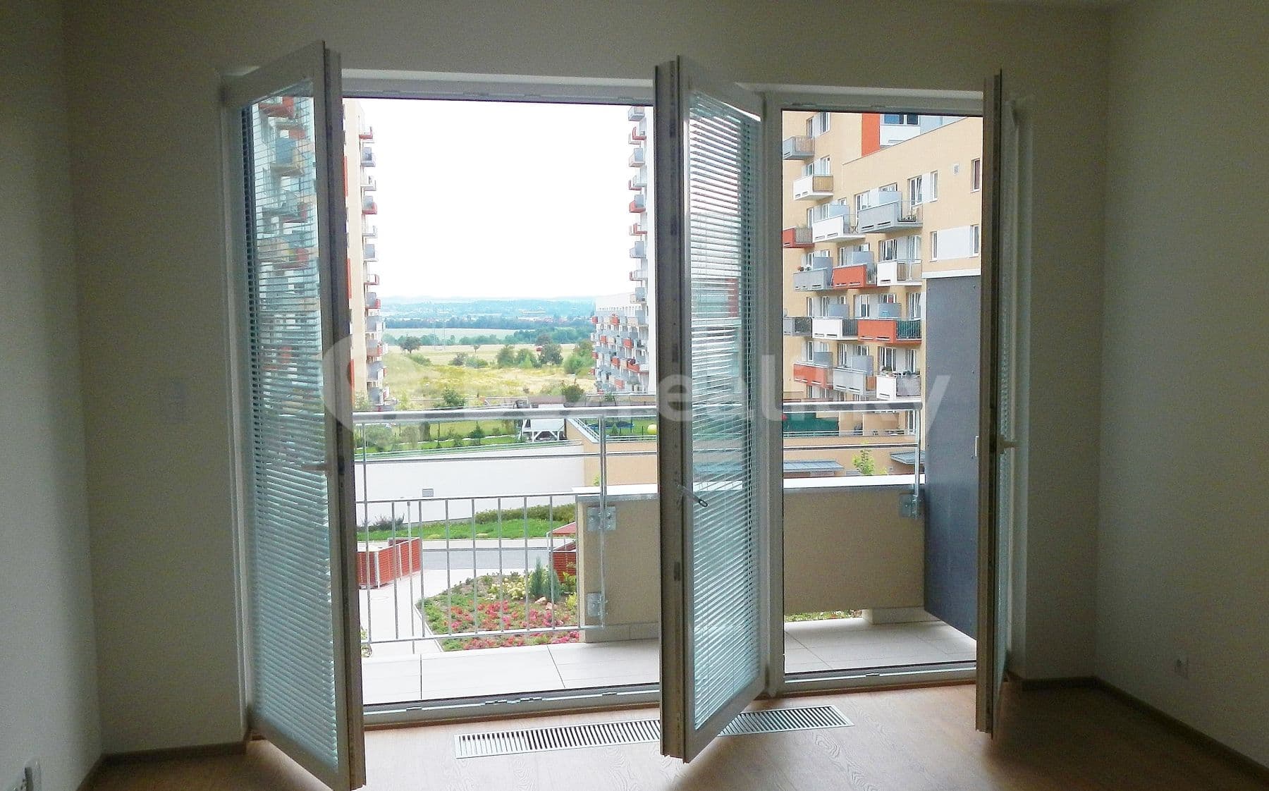 Pronájem bytu 1+kk 37 m², Mantovská, Praha, Praha Pronájem bytu 1+kk 37 m², Mantovská, Praha, Praha