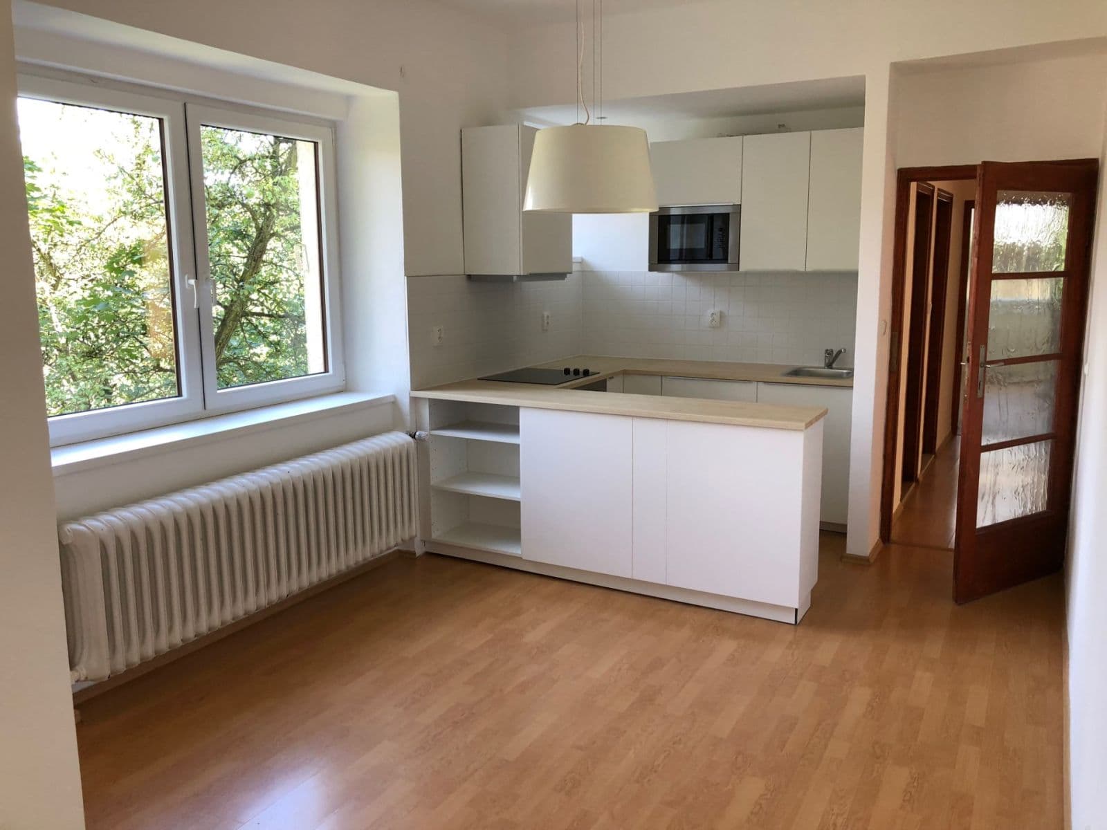 Pronájem bytu 3+1 85 m², Pod Kesnerkou, Praha, Praha Pronájem bytu 3+1 85 m², Pod Kesnerkou, Praha, Praha