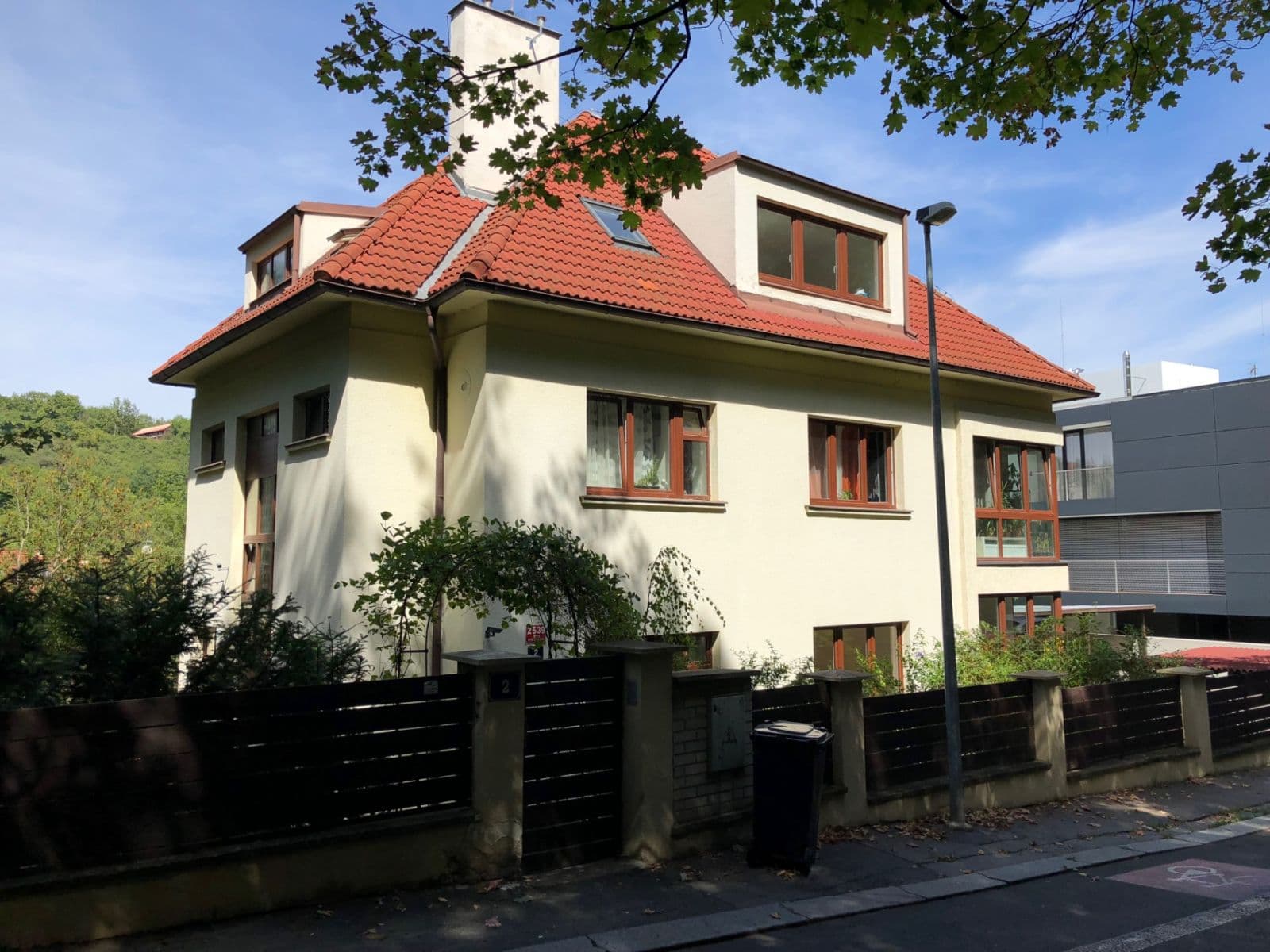 Pronájem bytu 3+1 85 m², Pod Kesnerkou, Praha, Praha Pronájem bytu 3+1 85 m², Pod Kesnerkou, Praha, Praha