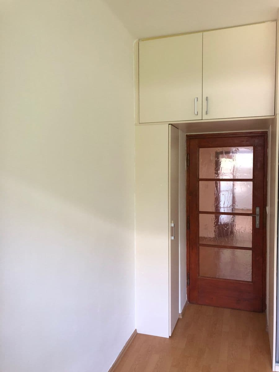 Pronájem bytu 3+1 85 m², Pod Kesnerkou, Praha, Praha Pronájem bytu 3+1 85 m², Pod Kesnerkou, Praha, Praha