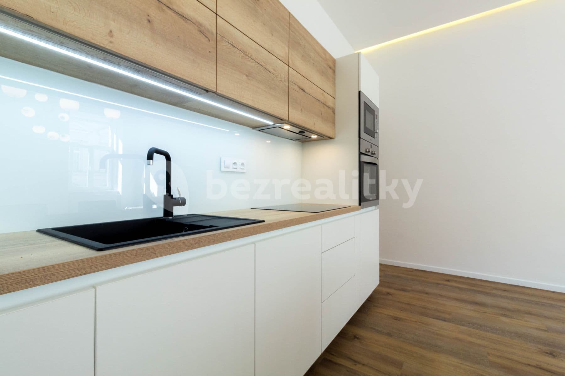 Pronájem bytu 2+kk 64 m², Vlhká, Brno, Jihomoravský kraj Pronájem bytu 2+kk 64 m², Vlhká, Brno, Jihomoravský kraj