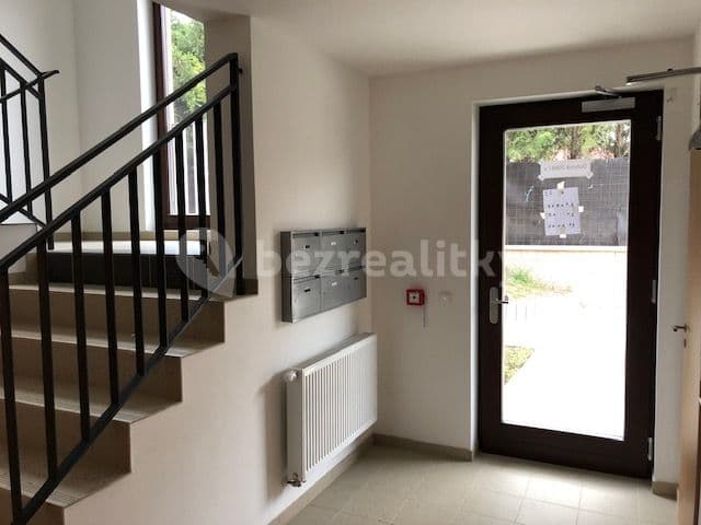Pronájem bytu 2+kk 60 m², Okrajová ulice, Hostivice, Středočeský kraj Pronájem bytu 2+kk 60 m², Okrajová ulice, Hostivice, Středočeský kraj