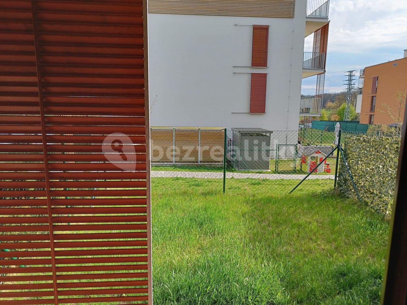 Pronájem bytu 2+kk 60 m², Okrajová ulice, Hostivice, Středočeský kraj Pronájem bytu 2+kk 60 m², Okrajová ulice, Hostivice, Středočeský kraj