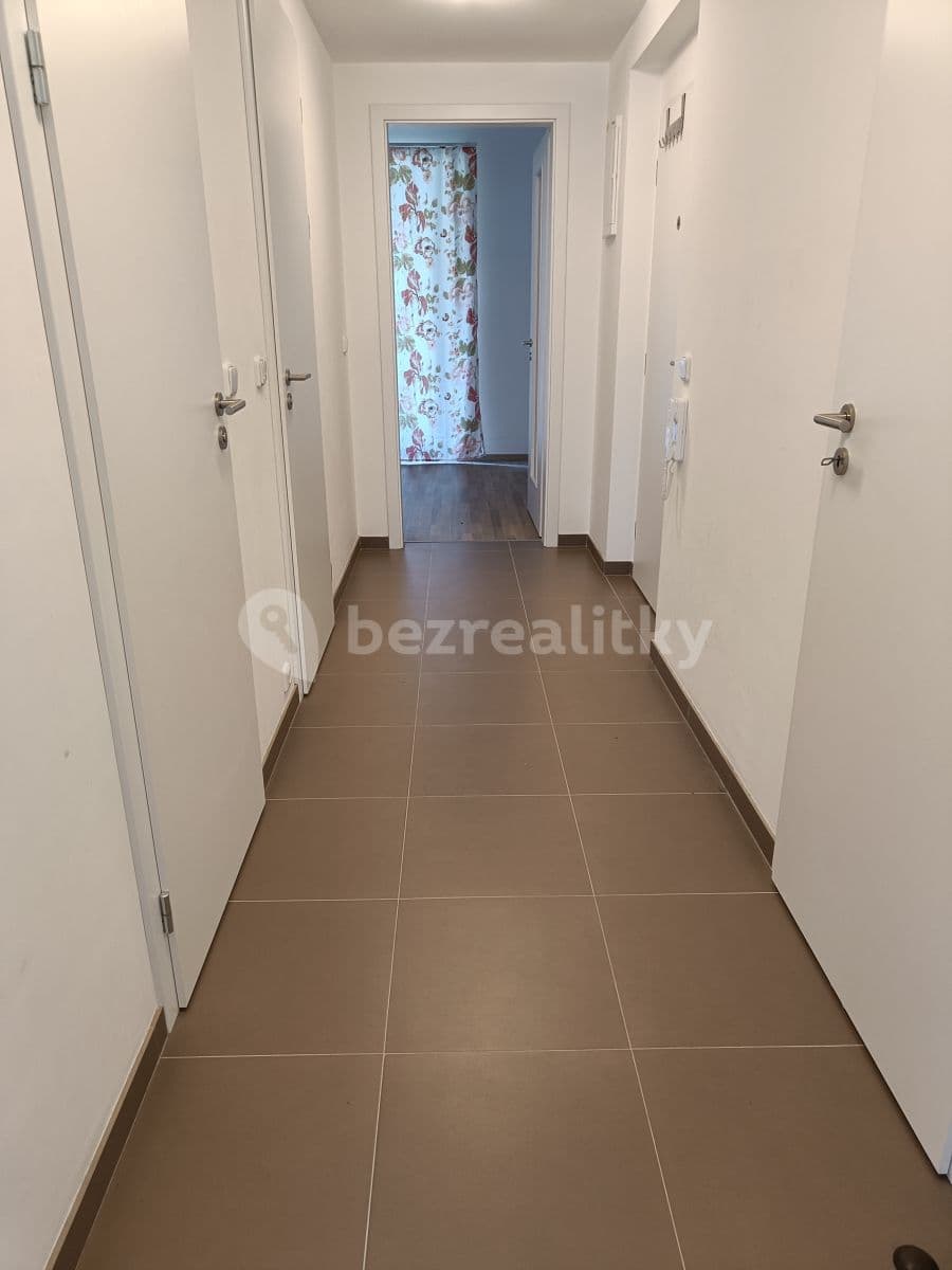 Pronájem bytu 2+kk 60 m², Okrajová ulice, Hostivice, Středočeský kraj Pronájem bytu 2+kk 60 m², Okrajová ulice, Hostivice, Středočeský kraj