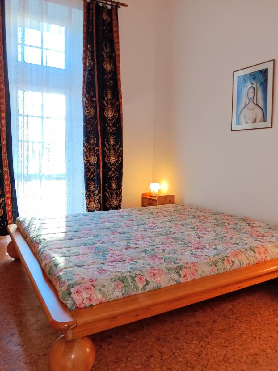 Pronájem bytu 1+1 45 m², Svatoslavova, Praha, Praha Pronájem bytu 1+1 45 m², Svatoslavova, Praha, Praha