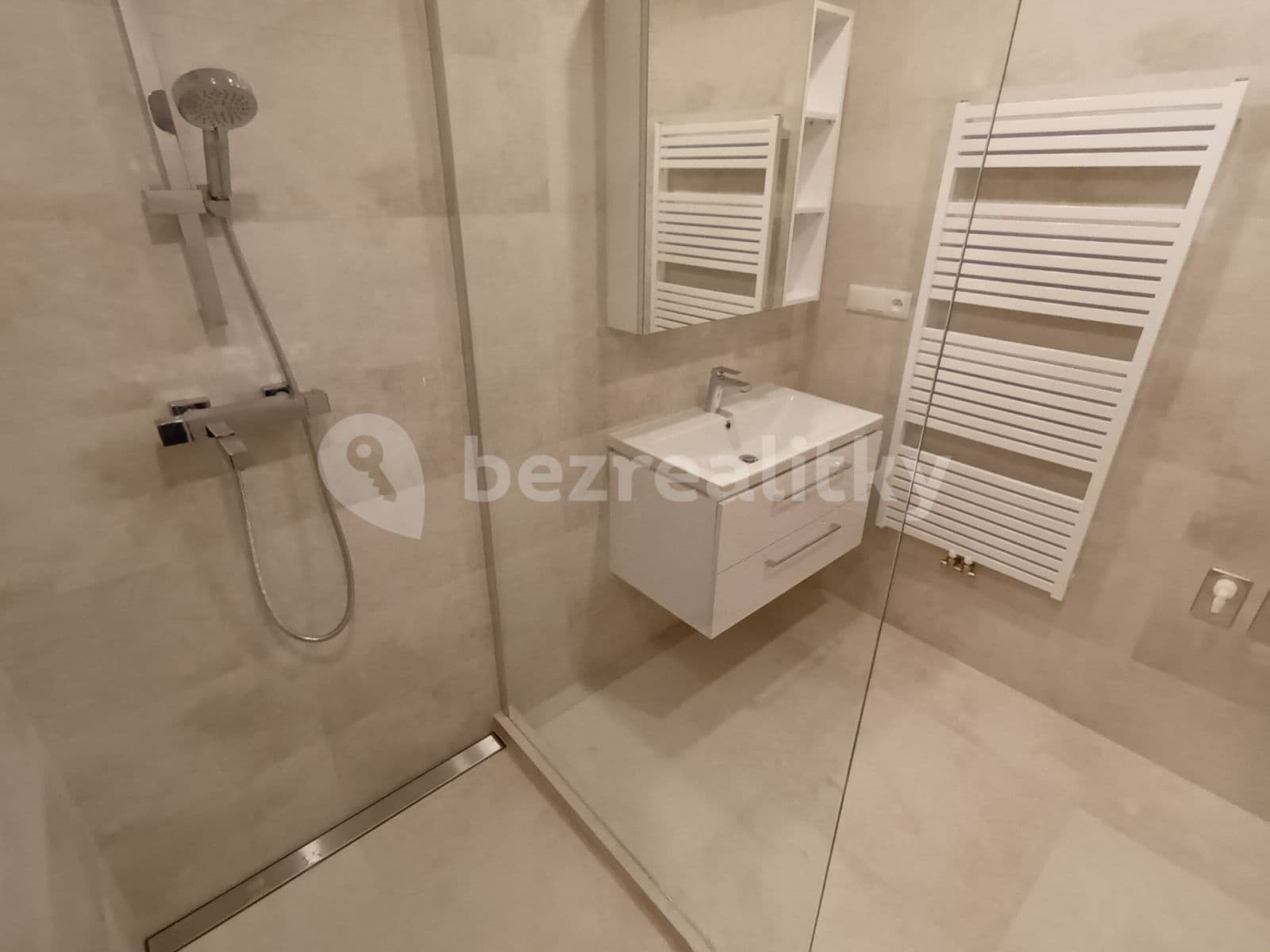 Pronájem bytu 4+1 120 m², Zádědina, Zlín, Zlínský kraj Pronájem bytu 4+1 120 m², Zádědina, Zlín, Zlínský kraj