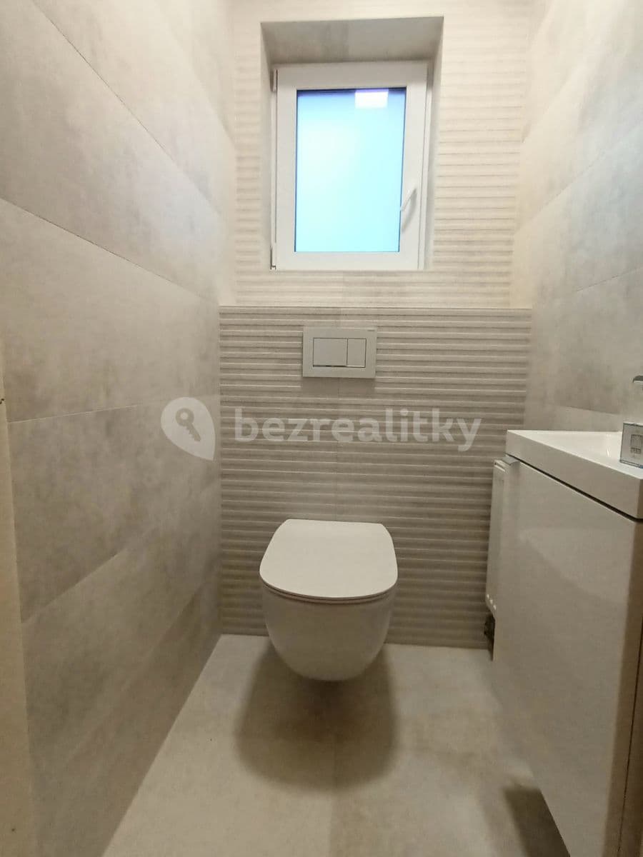 Pronájem bytu 4+1 120 m², Zádědina, Zlín, Zlínský kraj Pronájem bytu 4+1 120 m², Zádědina, Zlín, Zlínský kraj