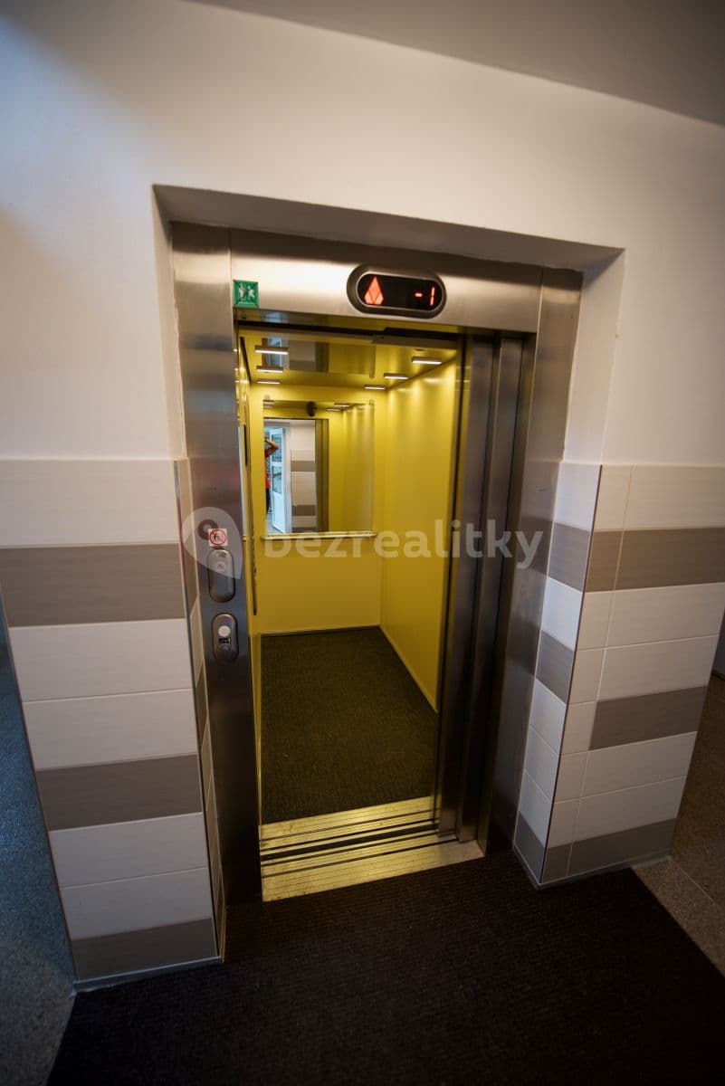 Pronájem bytu 2+kk 45 m², Zázvorkova, Praha, Praha Pronájem bytu 2+kk 45 m², Zázvorkova, Praha, Praha