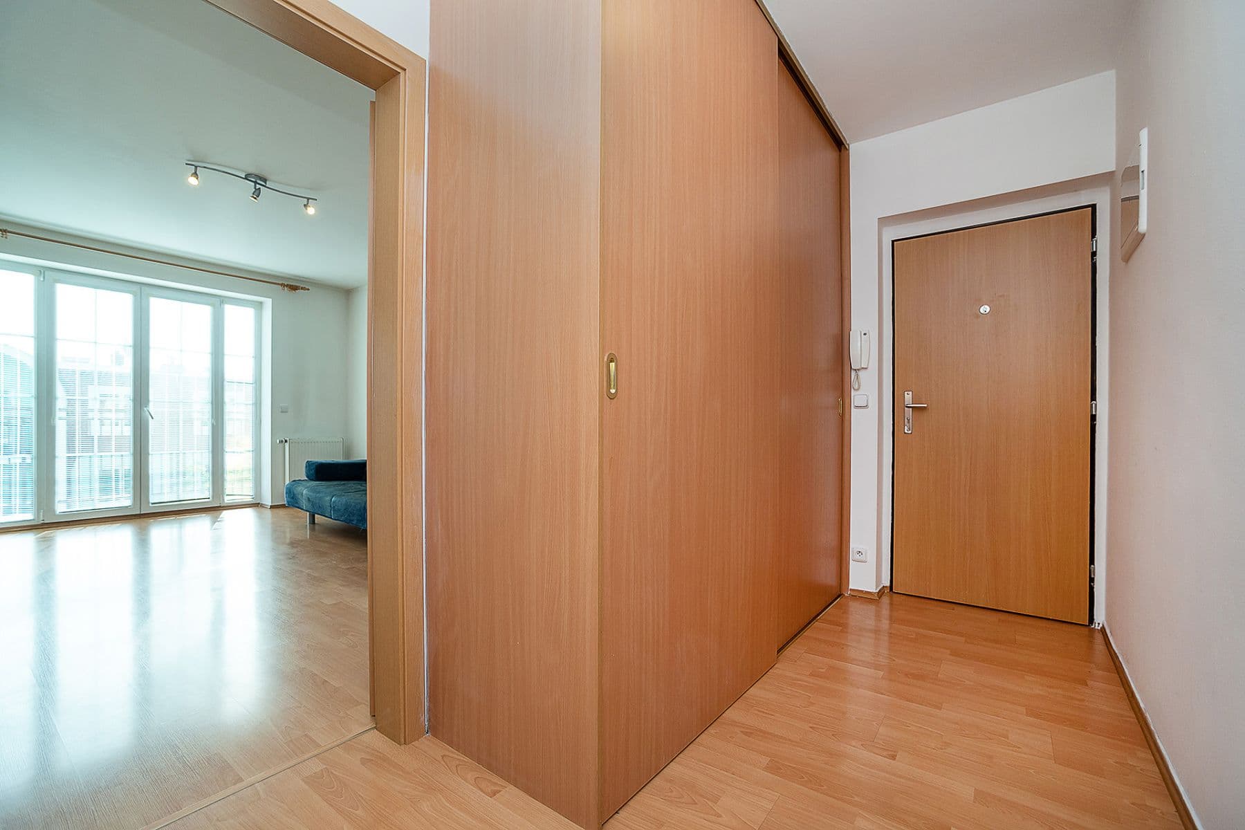 Pronájem bytu 2+kk 48 m², Lipová, Vestec, Středočeský kraj Pronájem bytu 2+kk 48 m², Lipová, Vestec, Středočeský kraj