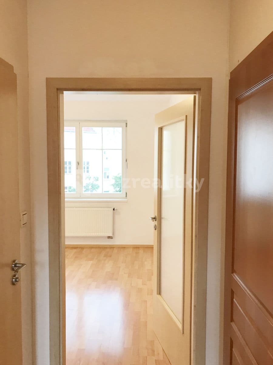 Pronájem bytu 2+kk 40 m², Černomořská, Praha, Praha Pronájem bytu 2+kk 40 m², Černomořská, Praha, Praha