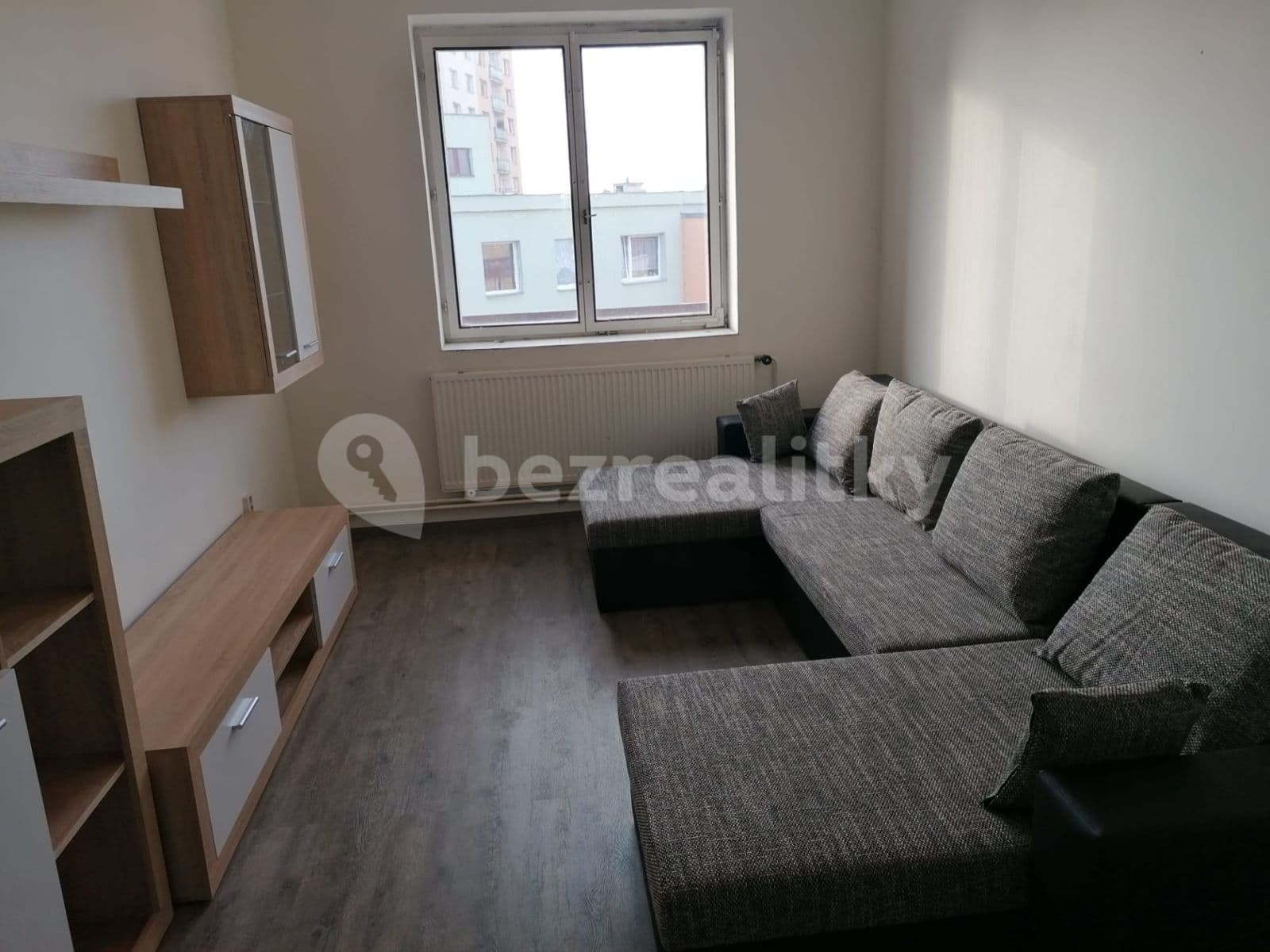 Pronájem bytu 3+1 82 m², U Husova sboru, Pardubice, Pardubický kraj Pronájem bytu 3+1 82 m², U Husova sboru, Pardubice, Pardubický kraj