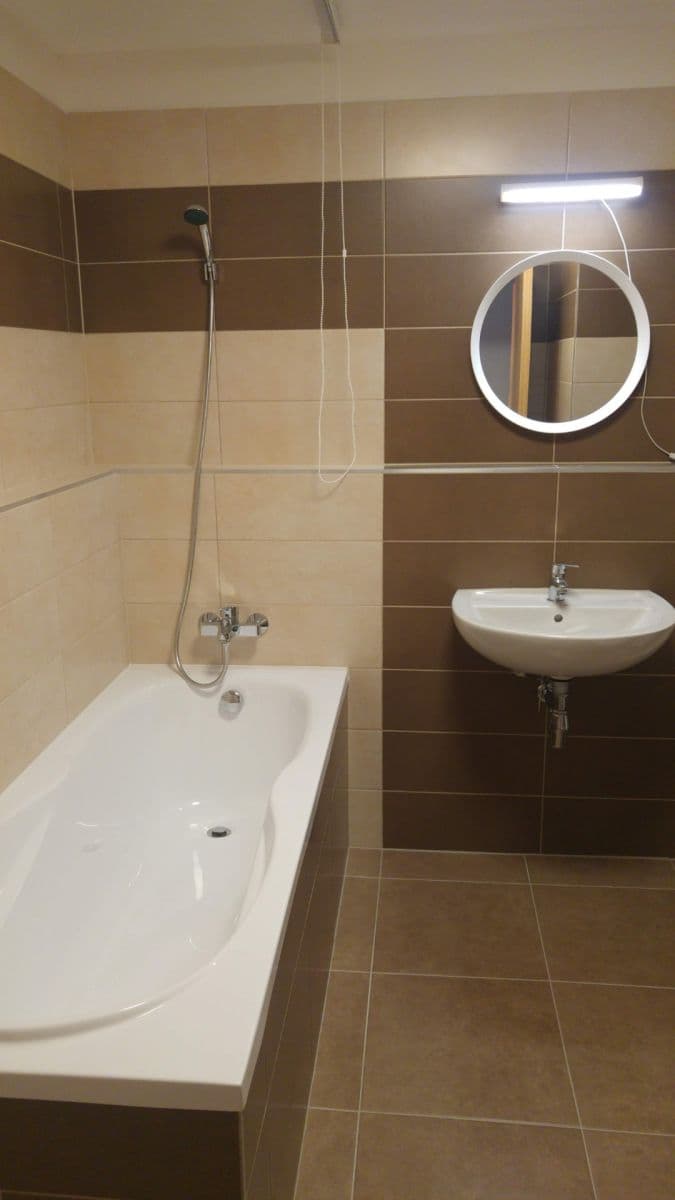 Pronájem bytu 2+kk 48 m², Ječná, Hostivice, Středočeský kraj Pronájem bytu 2+kk 48 m², Ječná, Hostivice, Středočeský kraj