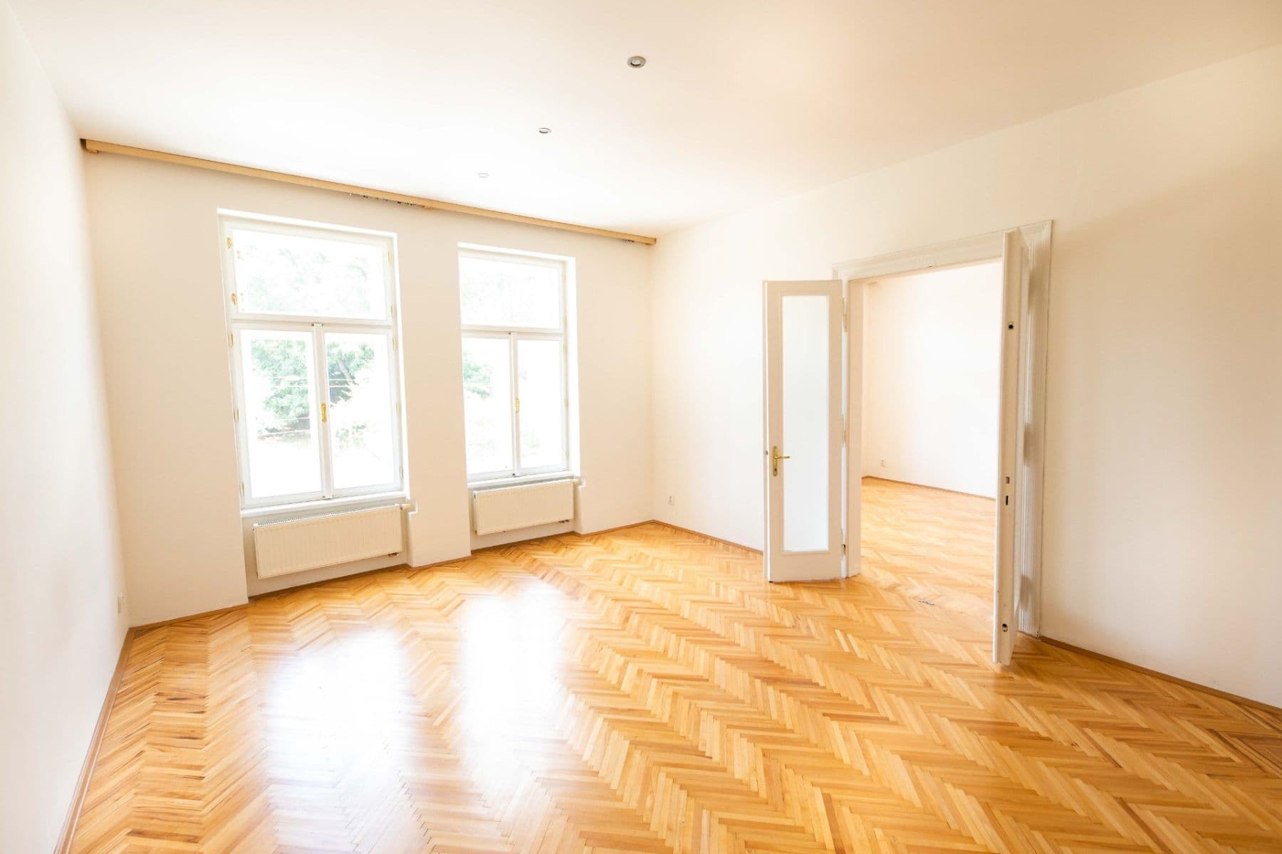 Pronájem bytu 2+1 80 m², Bělehradská, Praha, Praha Pronájem bytu 2+1 80 m², Bělehradská, Praha, Praha