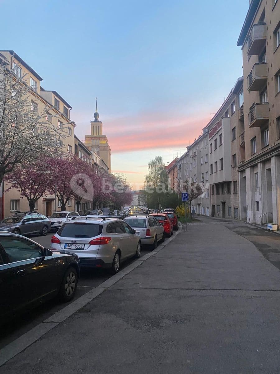 Pronájem bytu 1+kk 25 m², Koulova, Praha, Praha Pronájem bytu 1+kk 25 m², Koulova, Praha, Praha