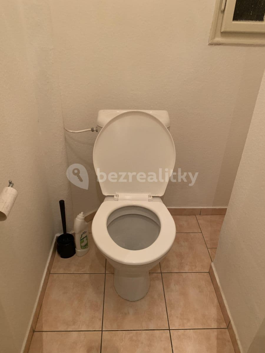 Pronájem bytu 3+1 75 m², Dvacátého osmého pluku, Praha, Praha Pronájem bytu 3+1 75 m², Dvacátého osmého pluku, Praha, Praha