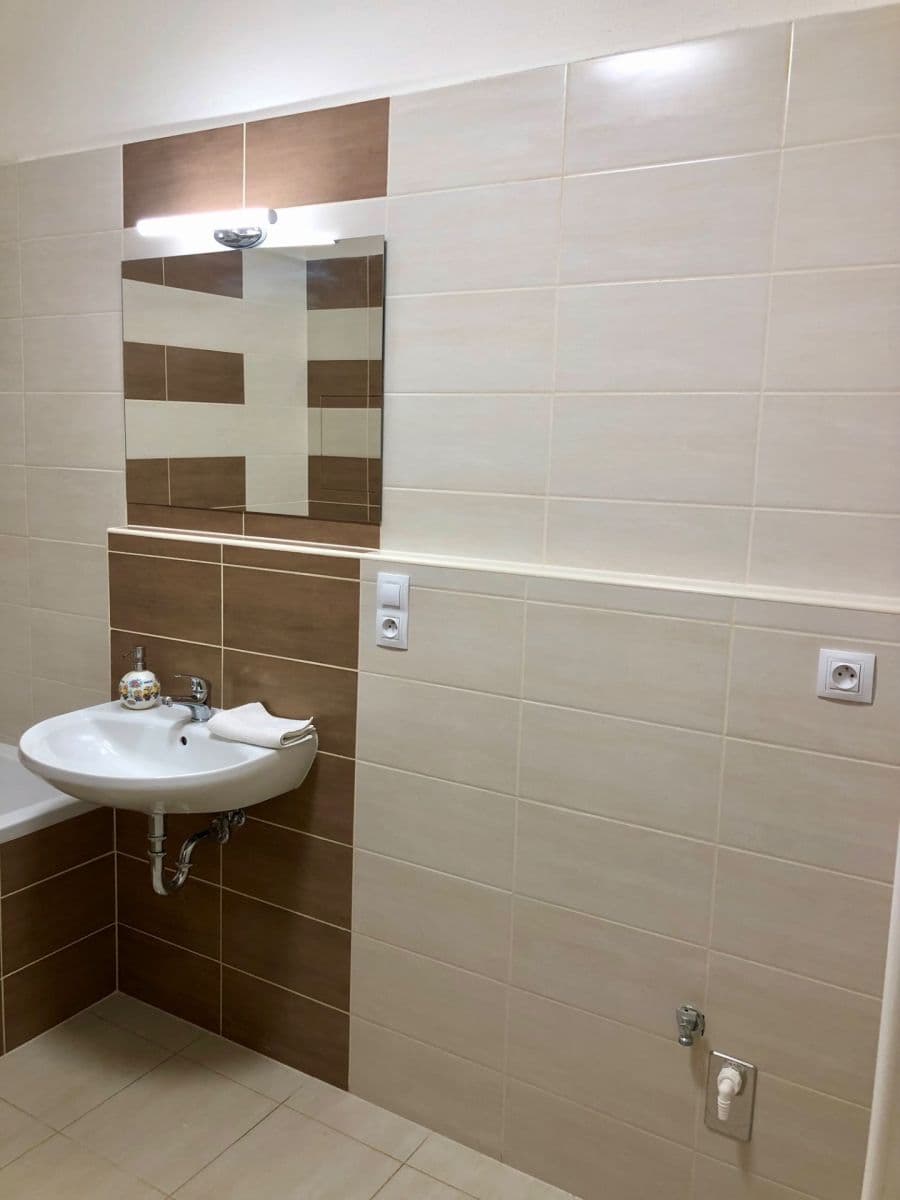 Pronájem bytu 2+kk 59 m², Poděbradova, Plzeň, Plzeňský kraj Pronájem bytu 2+kk 59 m², Poděbradova, Plzeň, Plzeňský kraj