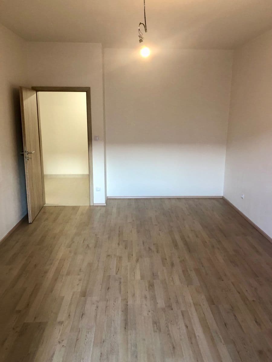 Pronájem bytu 2+kk 59 m², Poděbradova, Plzeň, Plzeňský kraj Pronájem bytu 2+kk 59 m², Poděbradova, Plzeň, Plzeňský kraj