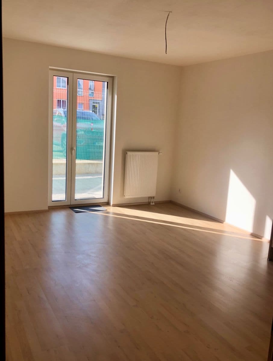 Pronájem bytu 2+kk 59 m², Poděbradova, Plzeň, Plzeňský kraj Pronájem bytu 2+kk 59 m², Poděbradova, Plzeň, Plzeňský kraj