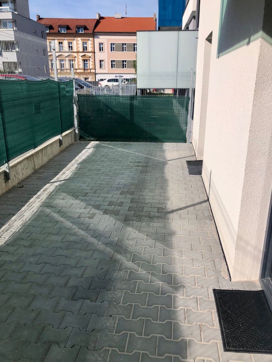 Pronájem bytu 2+kk 59 m², Poděbradova, Plzeň, Plzeňský kraj Pronájem bytu 2+kk 59 m², Poděbradova, Plzeň, Plzeňský kraj