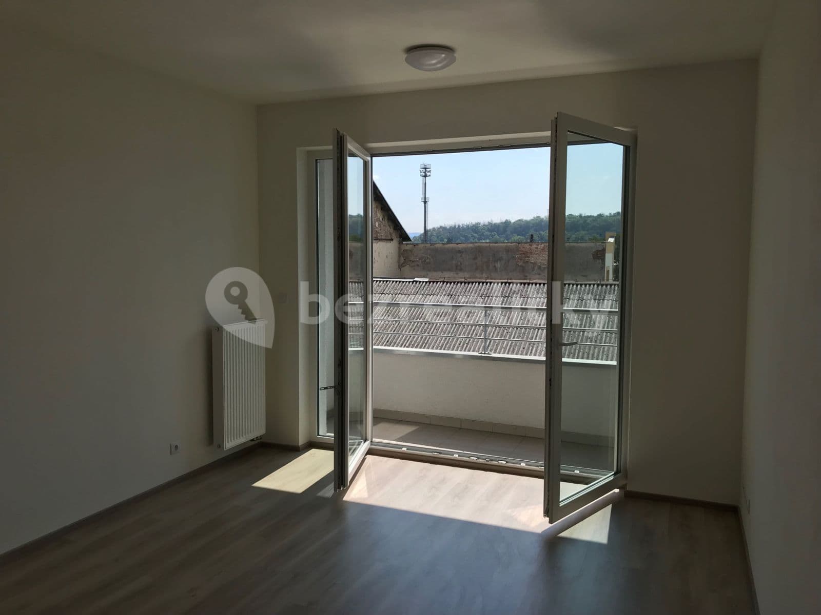 Pronájem bytu 1+kk 30 m², Petrohradská, Praha, Praha Pronájem bytu 1+kk 30 m², Petrohradská, Praha, Praha