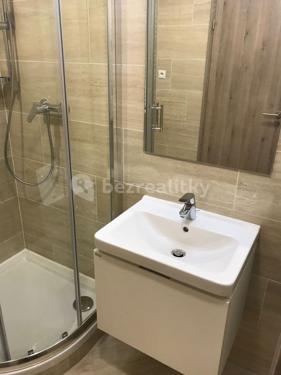 Pronájem bytu 1+kk 30 m², Petrohradská, Praha, Praha Pronájem bytu 1+kk 30 m², Petrohradská, Praha, Praha