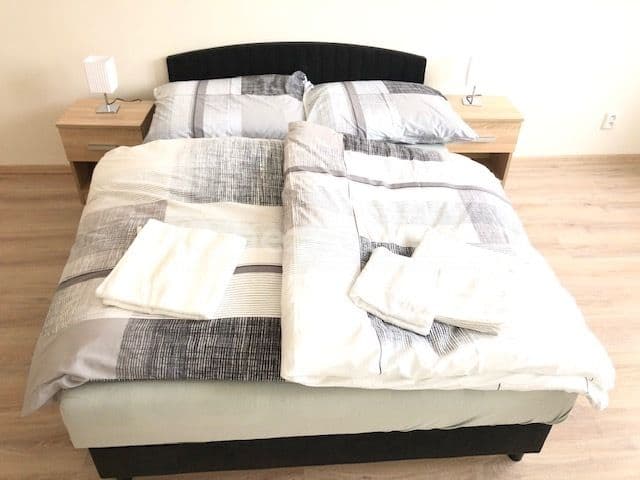 Pronájem bytu 2+1 48 m², Ke Strašnické, Praha, Praha Pronájem bytu 2+1 48 m², Ke Strašnické, Praha, Praha