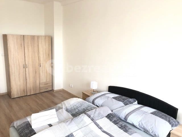 Pronájem bytu 2+1 48 m², Ke Strašnické, Praha, Praha Pronájem bytu 2+1 48 m², Ke Strašnické, Praha, Praha