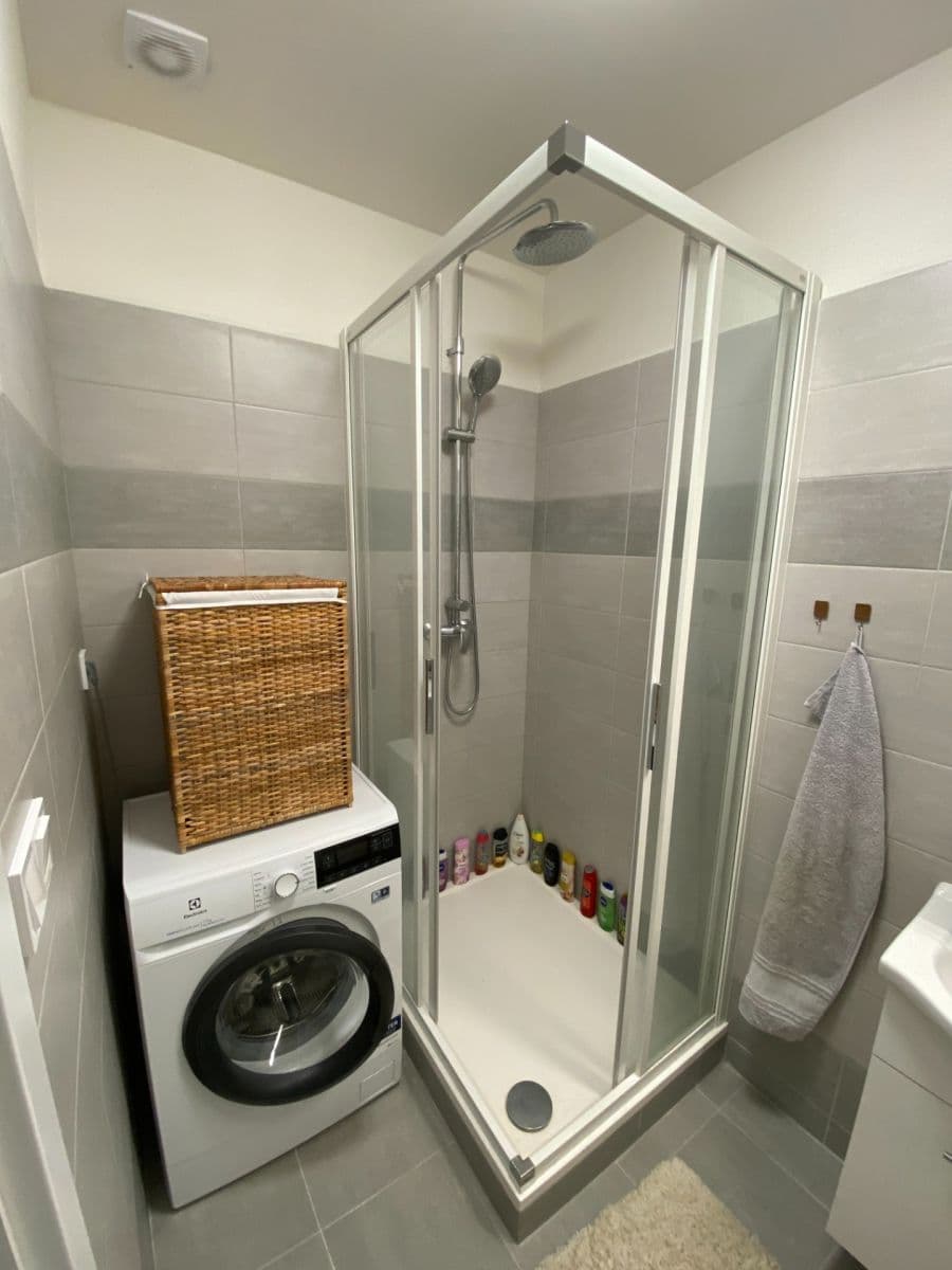 Pronájem bytu 2+kk 52 m², Na Okraji, Praha, Praha Pronájem bytu 2+kk 52 m², Na Okraji, Praha, Praha