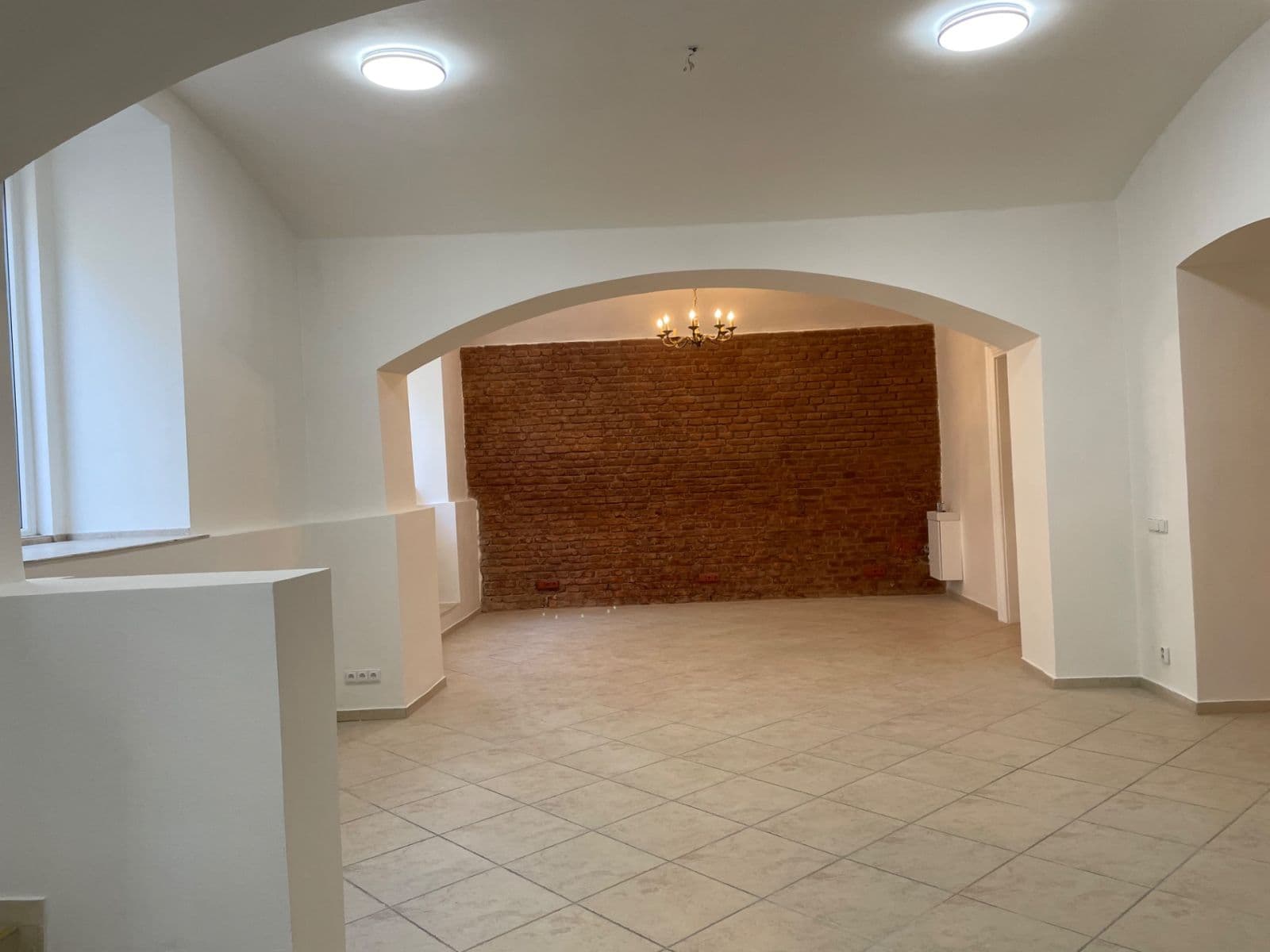 Pronájem nebytového prostoru 140 m², Mánesova, Praha, Praha Pronájem nebytového prostoru 140 m², Mánesova, Praha, Praha