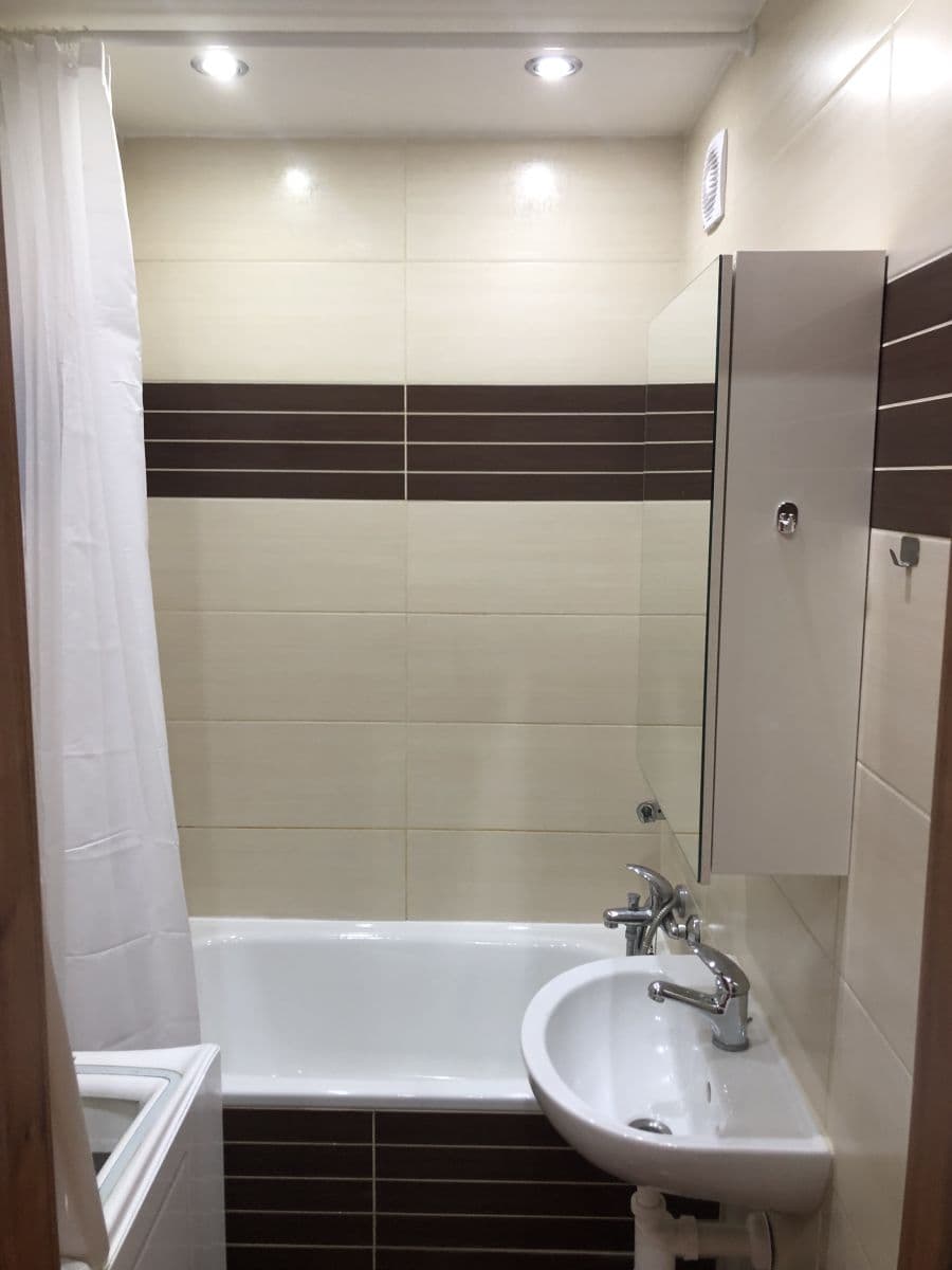 Pronájem bytu 2+kk 40 m², Italská, Kladno, Středočeský kraj Pronájem bytu 2+kk 40 m², Italská, Kladno, Středočeský kraj