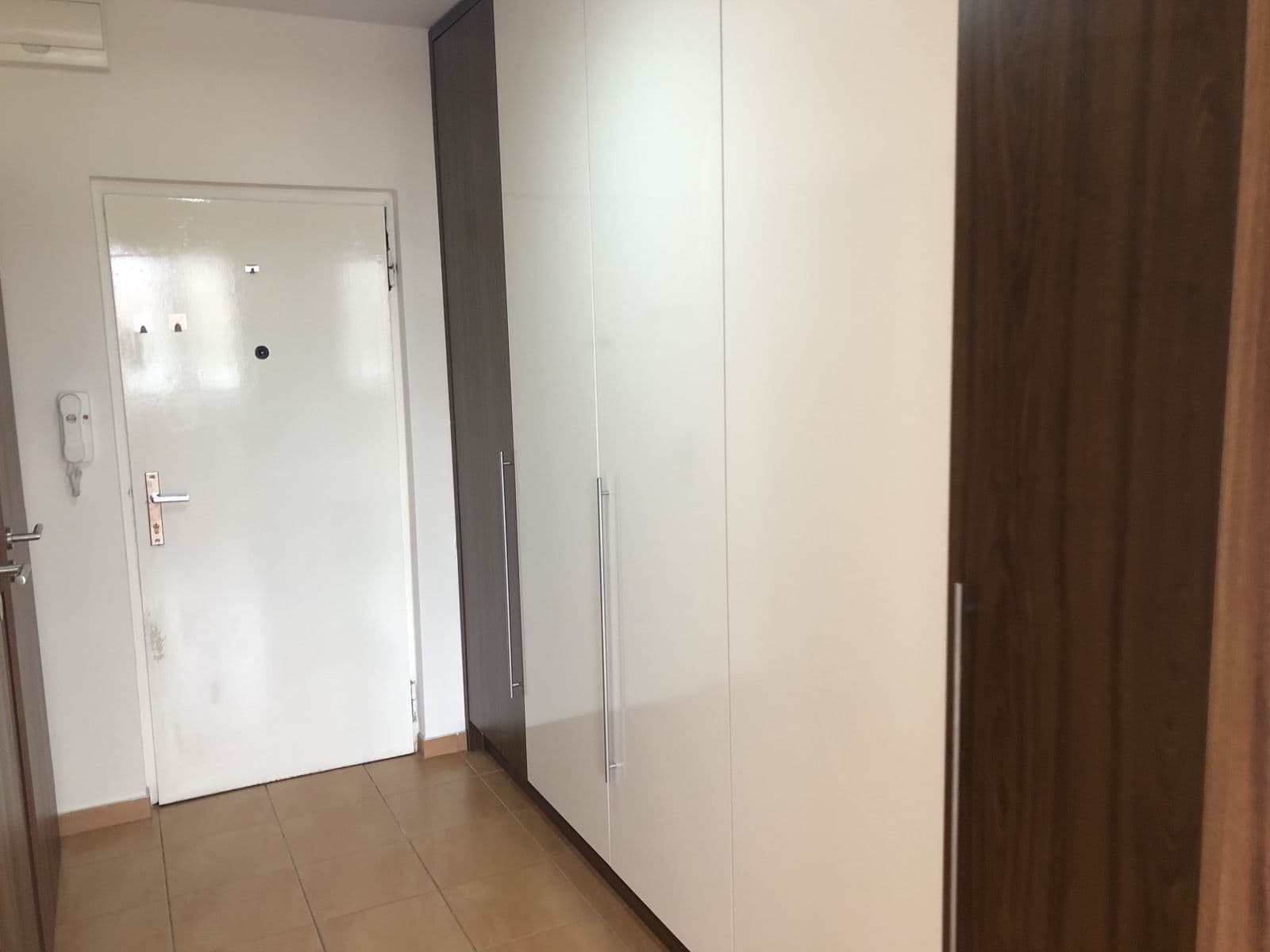 Pronájem bytu 2+kk 40 m², Italská, Kladno, Středočeský kraj Pronájem bytu 2+kk 40 m², Italská, Kladno, Středočeský kraj