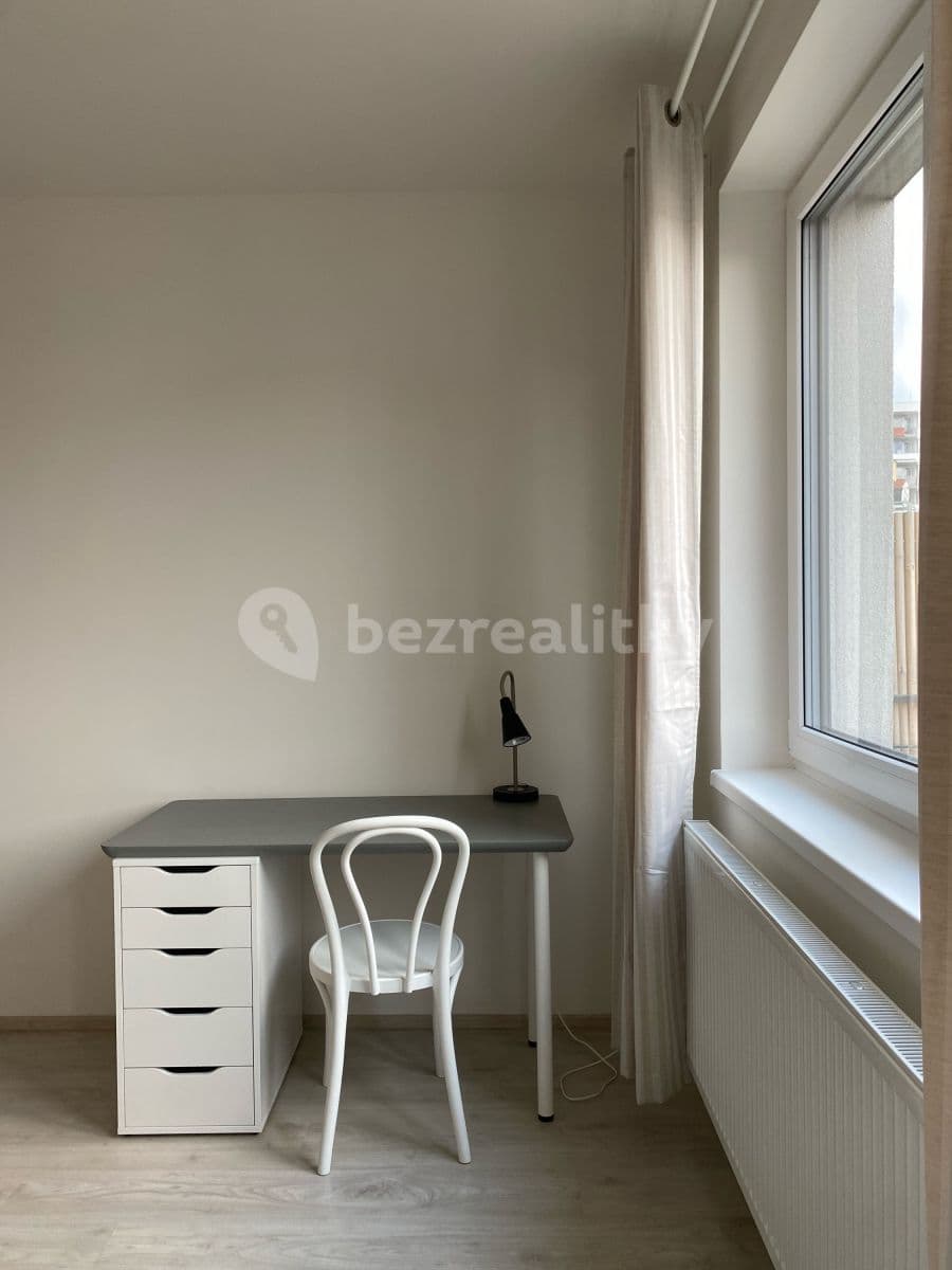 Pronájem bytu 1+kk 42 m², Škrábkových, Praha, Praha Pronájem bytu 1+kk 42 m², Škrábkových, Praha, Praha
