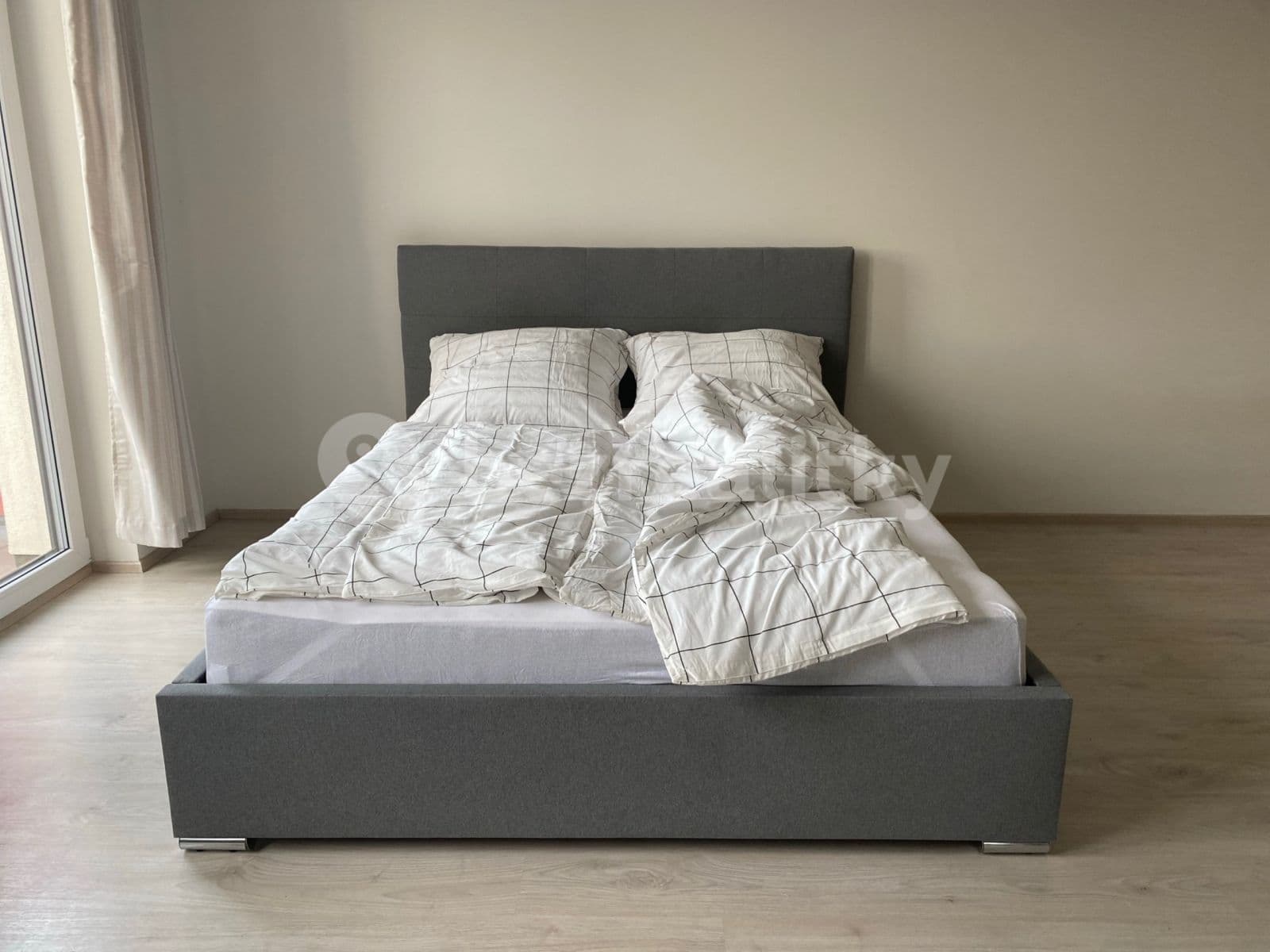 Pronájem bytu 1+kk 42 m², Škrábkových, Praha, Praha Pronájem bytu 1+kk 42 m², Škrábkových, Praha, Praha