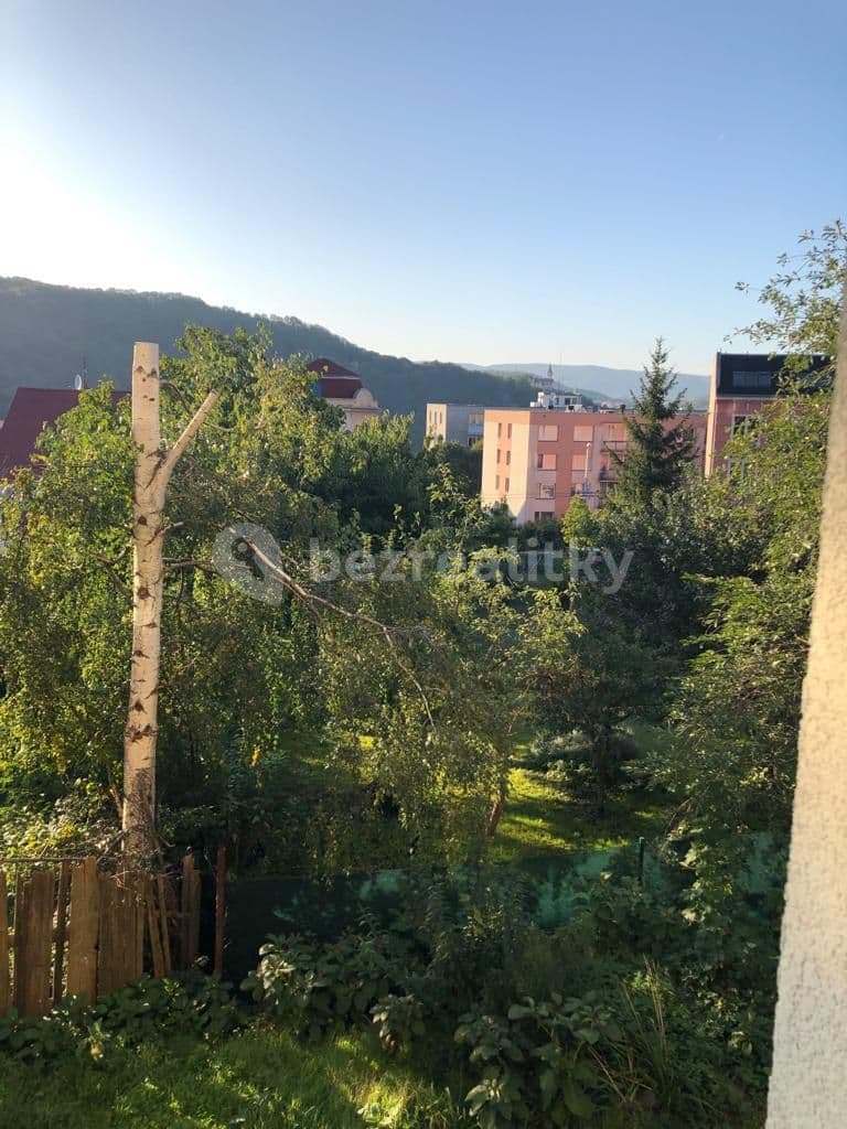 Pronájem bytu 2+kk 37 m², Barrandova, Ústí nad Labem, Ústecký kraj Pronájem bytu 2+kk 37 m², Barrandova, Ústí nad Labem, Ústecký kraj
