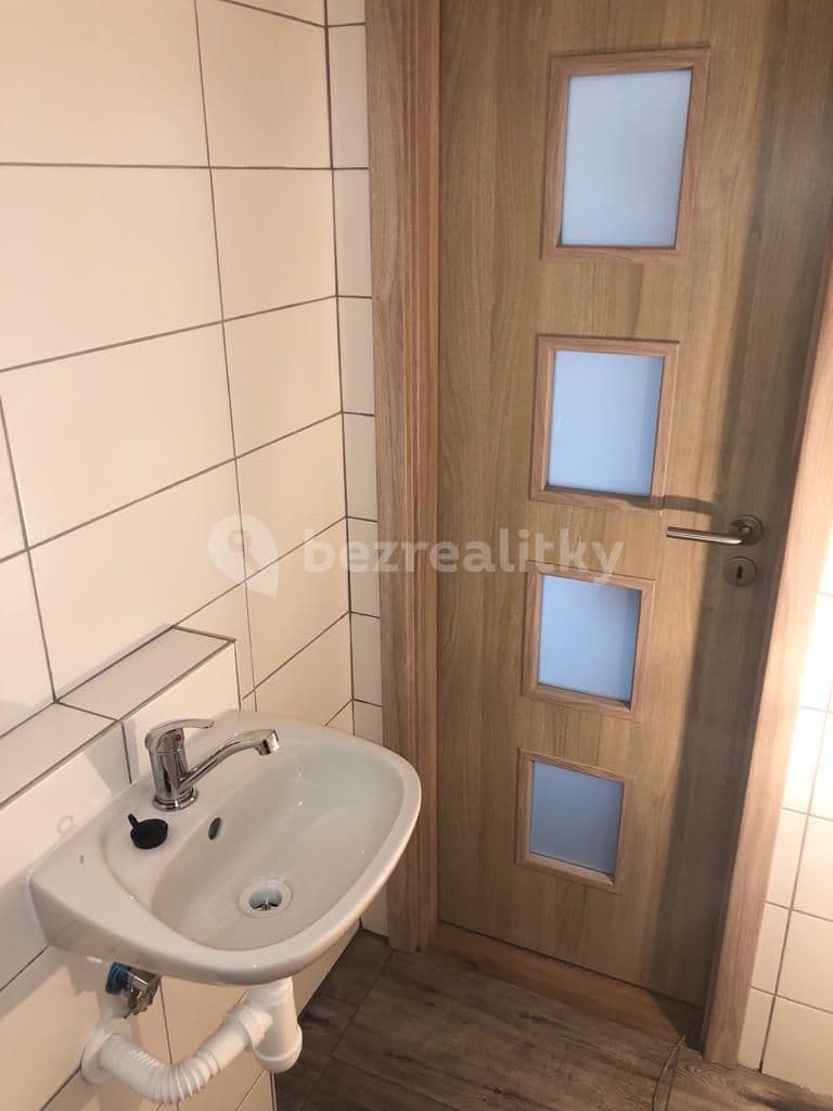 Pronájem bytu 2+kk 37 m², Barrandova, Ústí nad Labem, Ústecký kraj Pronájem bytu 2+kk 37 m², Barrandova, Ústí nad Labem, Ústecký kraj