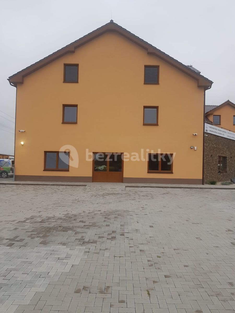Pronájem nebytového prostoru 190 m², 1136, Rostoklaty, Středočeský kraj Pronájem nebytového prostoru 190 m², 1136, Rostoklaty, Středočeský kraj