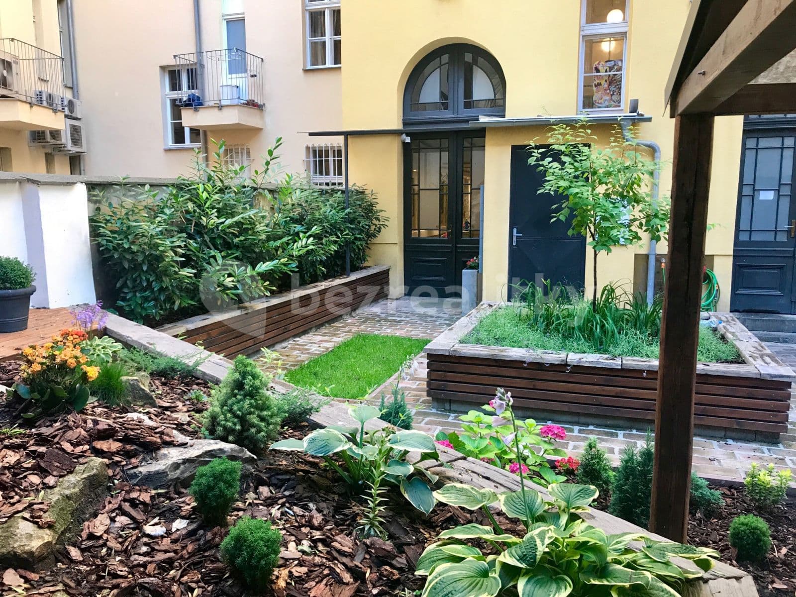 Pronájem bytu 2+kk 72 m², Milady Horákové, Praha, Praha Pronájem bytu 2+kk 72 m², Milady Horákové, Praha, Praha