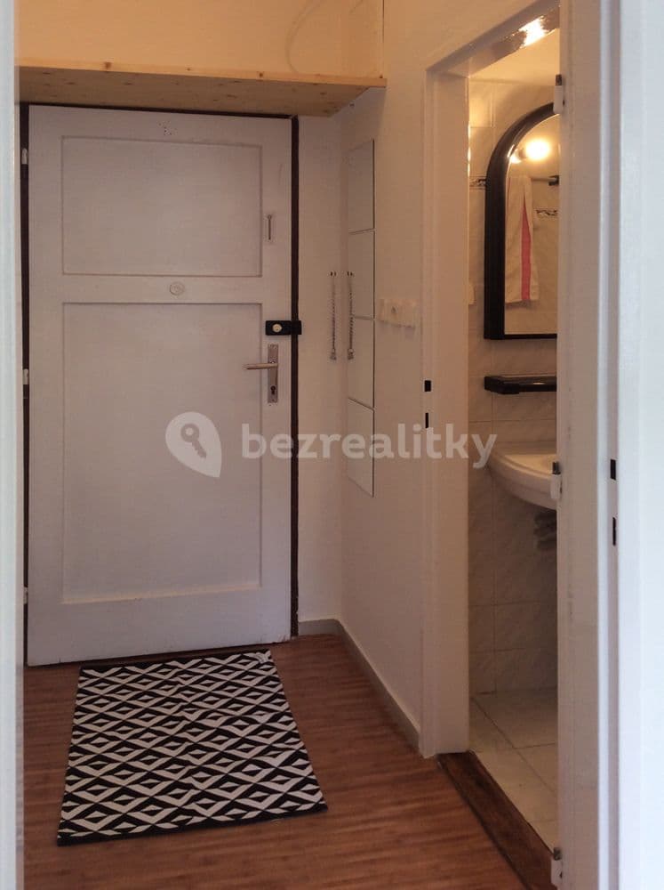 Pronájem bytu Garsoniéra 20 m², Počátecká, Praha, Praha Pronájem bytu Garsoniéra 20 m², Počátecká, Praha, Praha