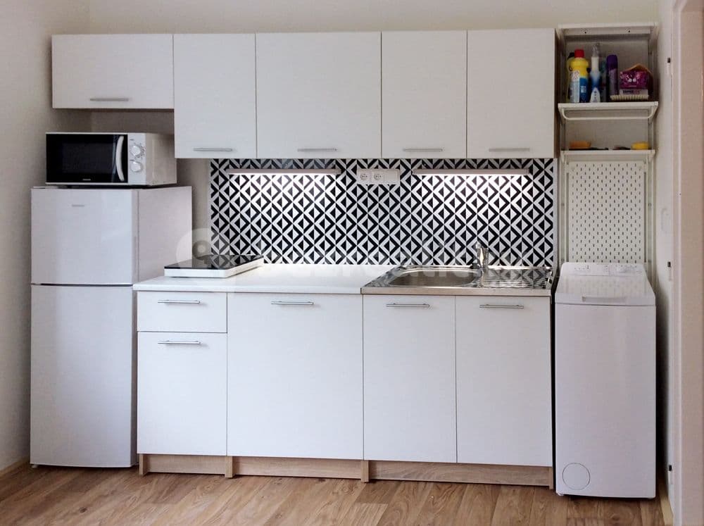 Pronájem bytu Garsoniéra 20 m², Počátecká, Praha, Praha Pronájem bytu Garsoniéra 20 m², Počátecká, Praha, Praha