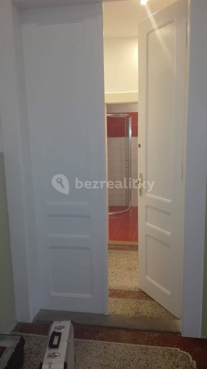 Pronájem bytu 3+kk 64 m², Husova, Mladá Boleslav, Středočeský kraj Pronájem bytu 3+kk 64 m², Husova, Mladá Boleslav, Středočeský kraj