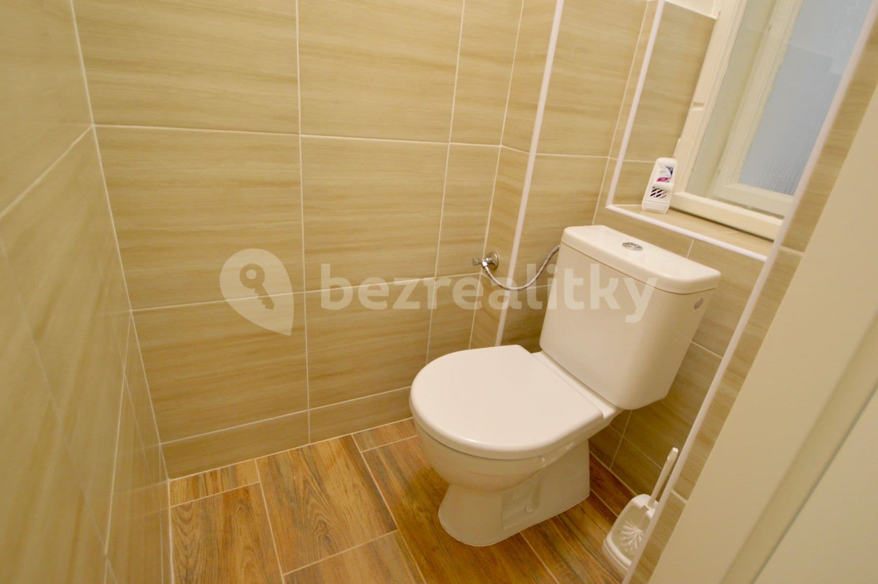 Pronájem bytu 1+1 48 m², Domažlická, Praha, Praha Pronájem bytu 1+1 48 m², Domažlická, Praha, Praha