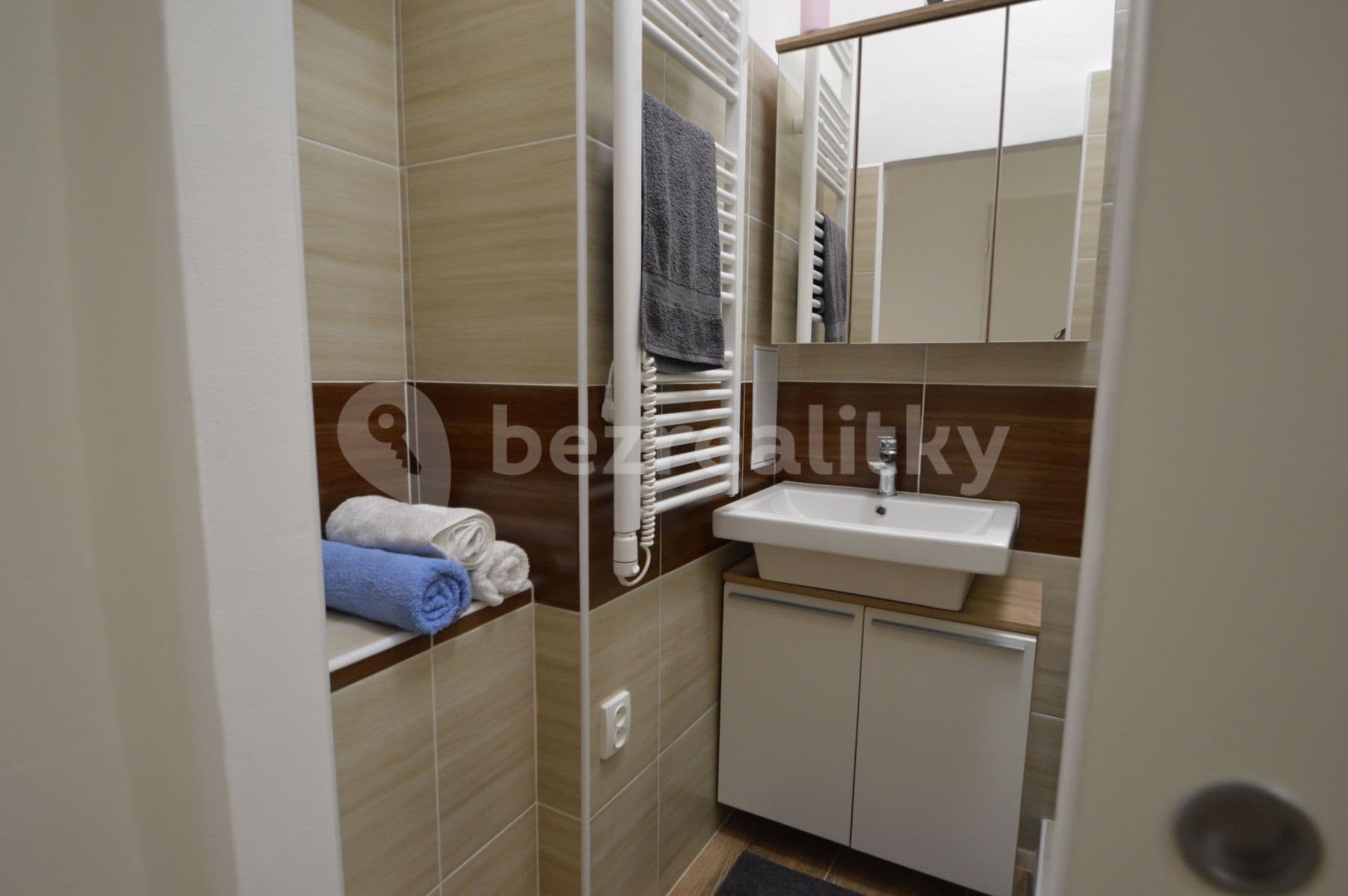 Pronájem bytu 1+1 48 m², Domažlická, Praha, Praha Pronájem bytu 1+1 48 m², Domažlická, Praha, Praha