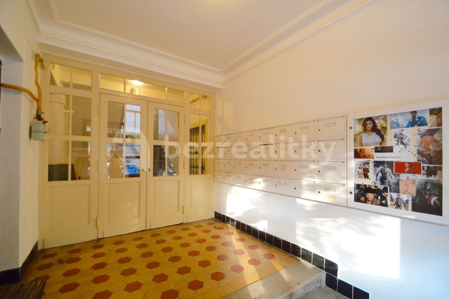 Pronájem bytu 1+1 48 m², Domažlická, Praha, Praha Pronájem bytu 1+1 48 m², Domažlická, Praha, Praha