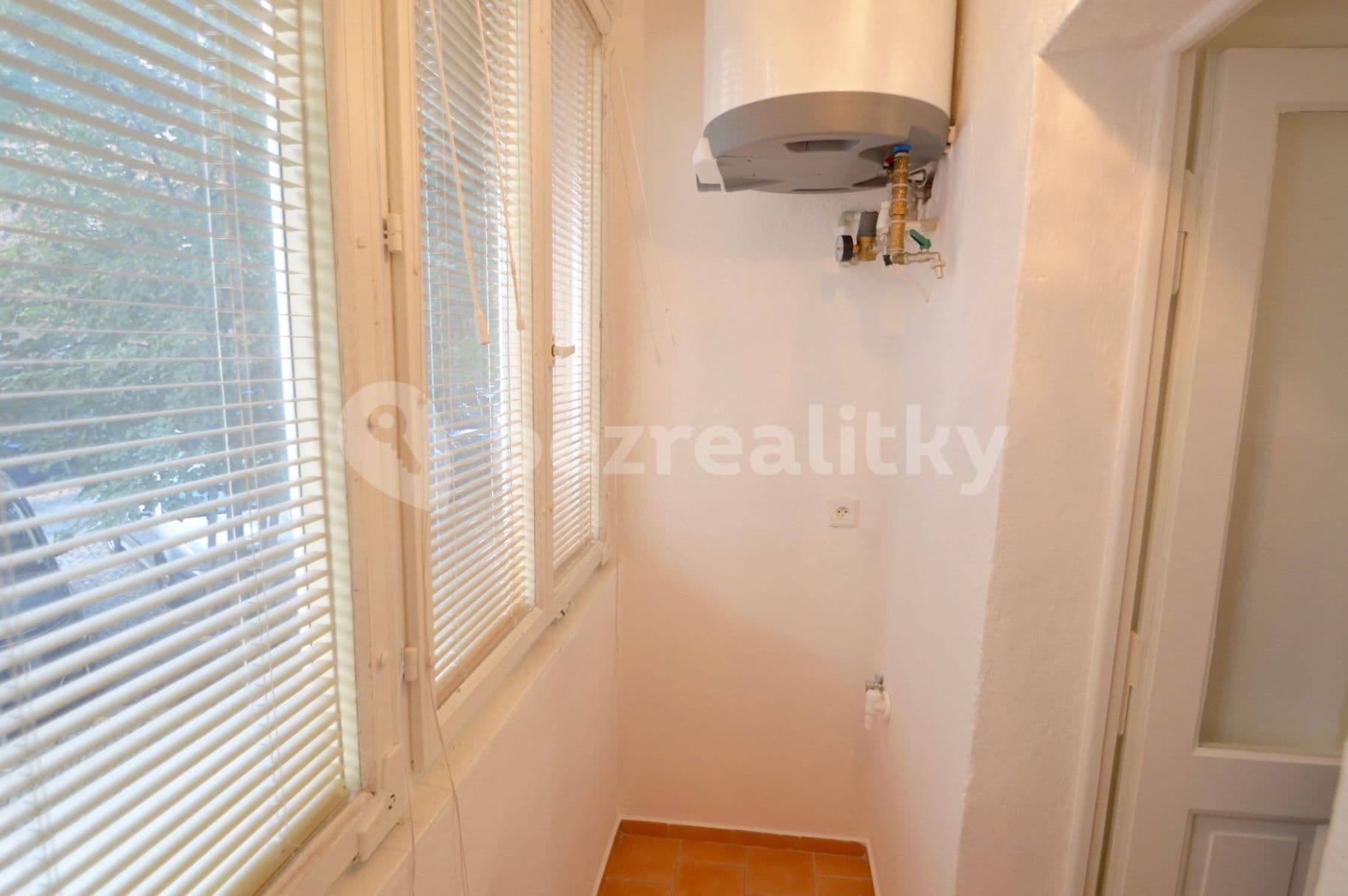 Pronájem bytu 1+1 48 m², Domažlická, Praha, Praha Pronájem bytu 1+1 48 m², Domažlická, Praha, Praha