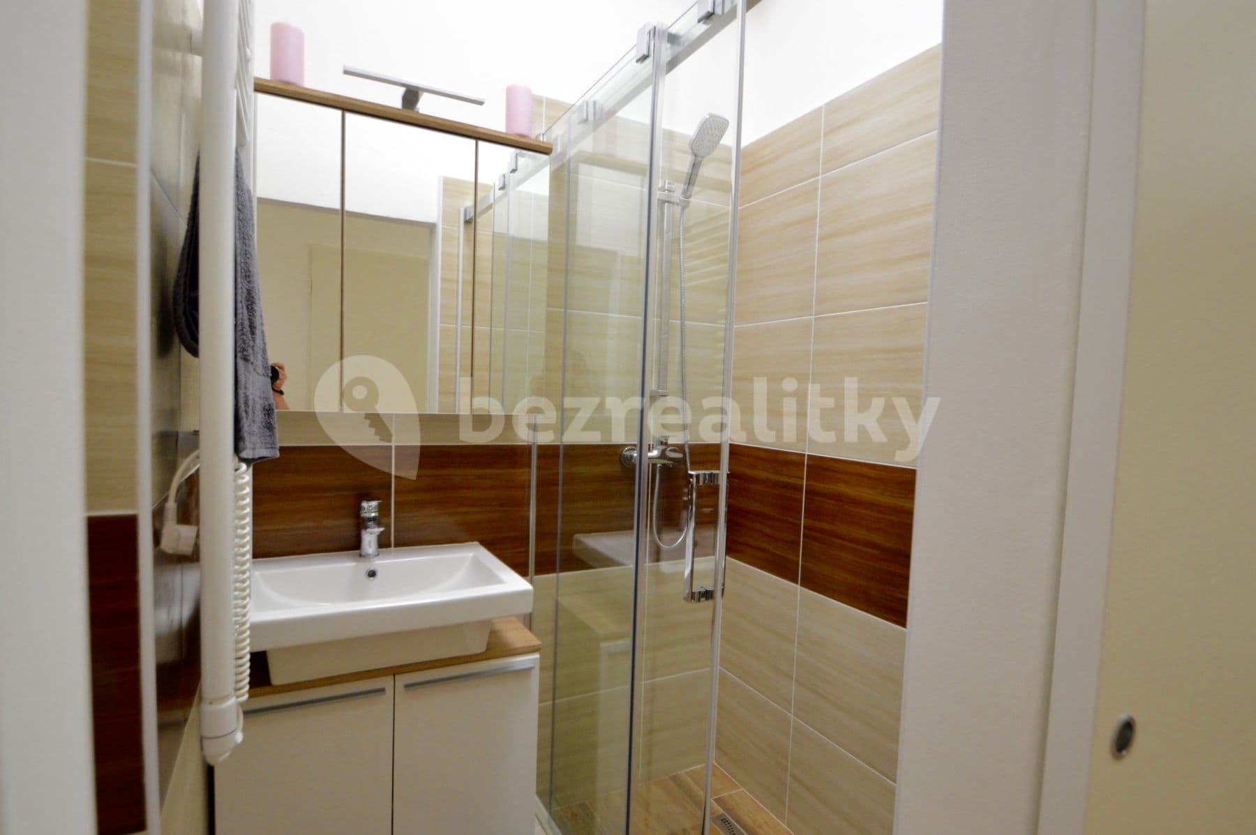 Pronájem bytu 1+1 48 m², Domažlická, Praha, Praha Pronájem bytu 1+1 48 m², Domažlická, Praha, Praha