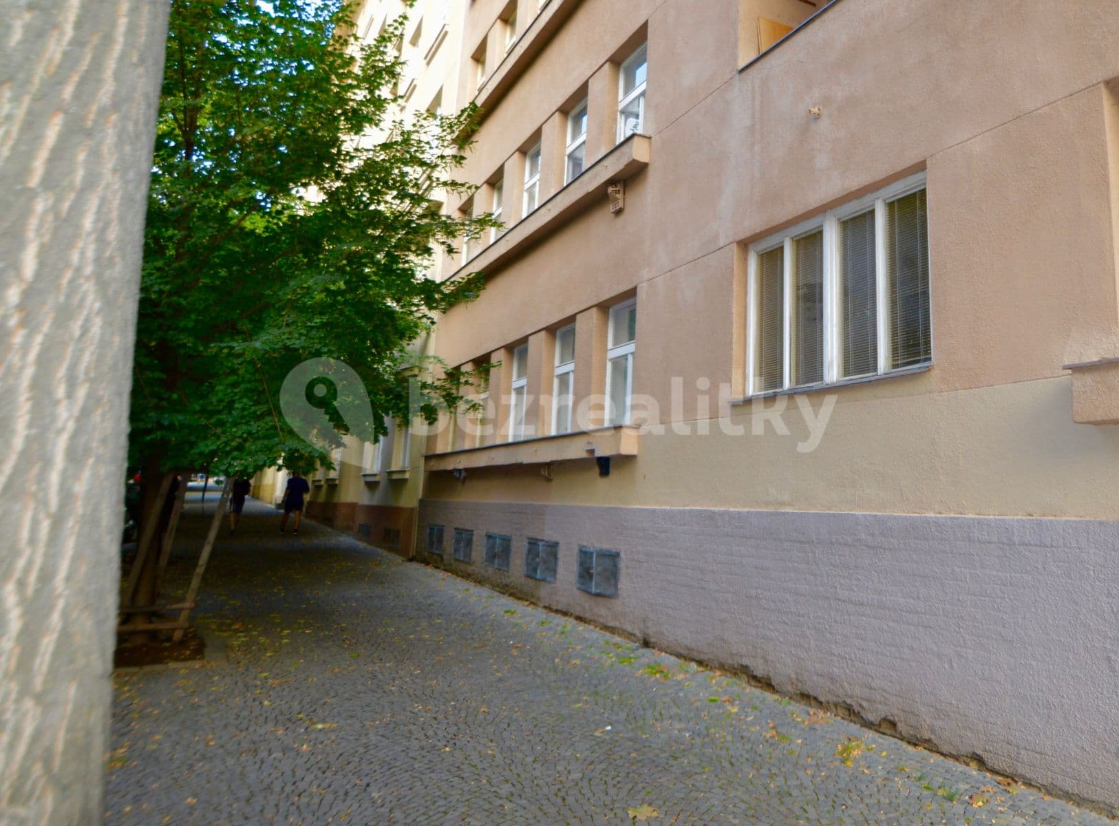 Pronájem bytu 1+1 48 m², Domažlická, Praha, Praha Pronájem bytu 1+1 48 m², Domažlická, Praha, Praha