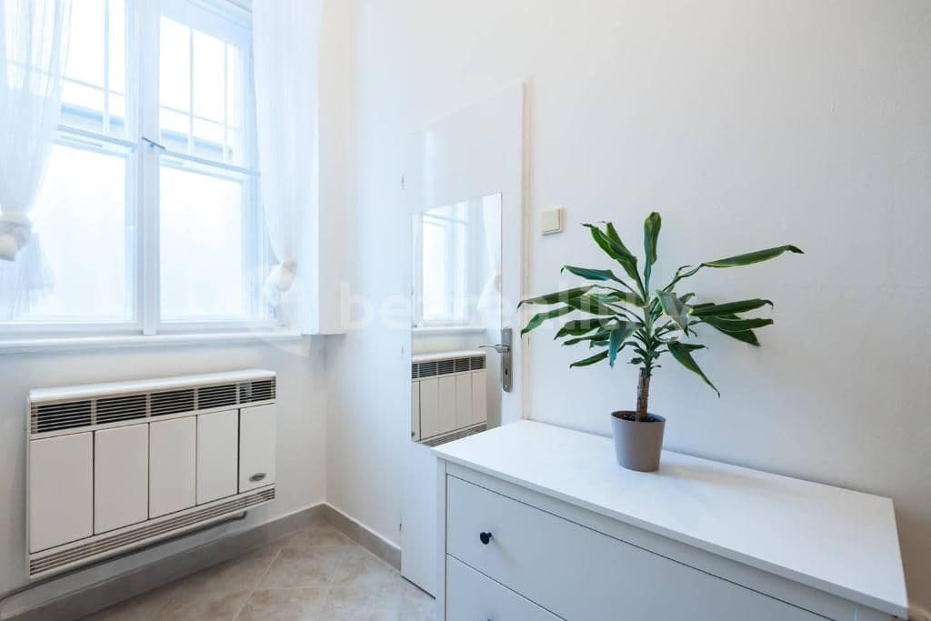 Pronájem bytu Garsoniéra 18 m², U Zvonařky, Praha, Praha Pronájem bytu Garsoniéra 18 m², U Zvonařky, Praha, Praha